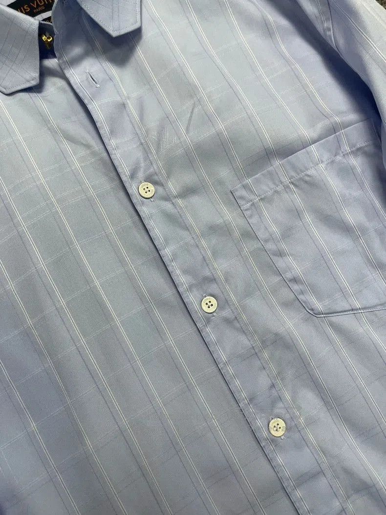 Louis Vuitton Louis Vuitton Striped Button-Up Shirt. Size US S / EU 44-46 / 1 - 5 Thumbnail