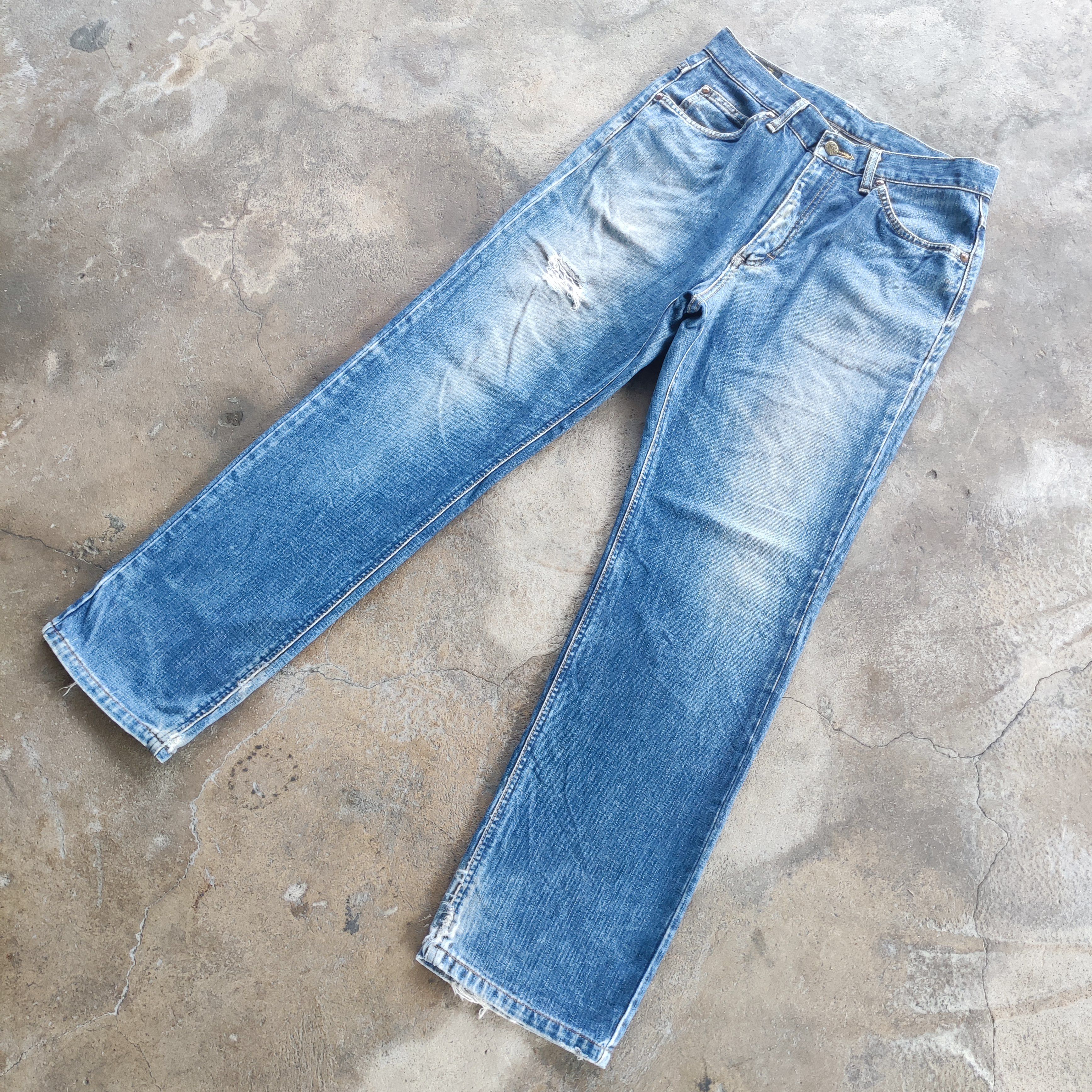 Vintage Lee Brand Straight Cut Jeans Faded Distressed Pants