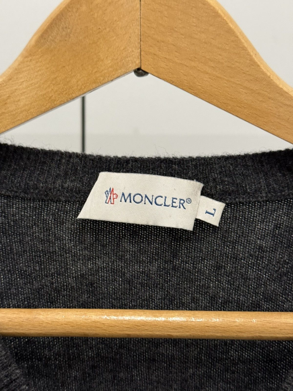 Moncler Vintage Moncler Wool Knitted V Neck Men’s Sweater Rick Owens Size US L / EU 52-54 / 3 - 4 Thumbnail