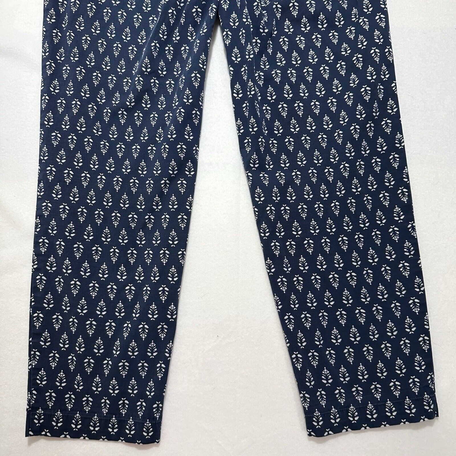 Other Talbots 4 Weekend Chino Ankle Pants Floral Navy 29" Inseam Size 27" / US 4 / IT 40 - 8 Thumbnail