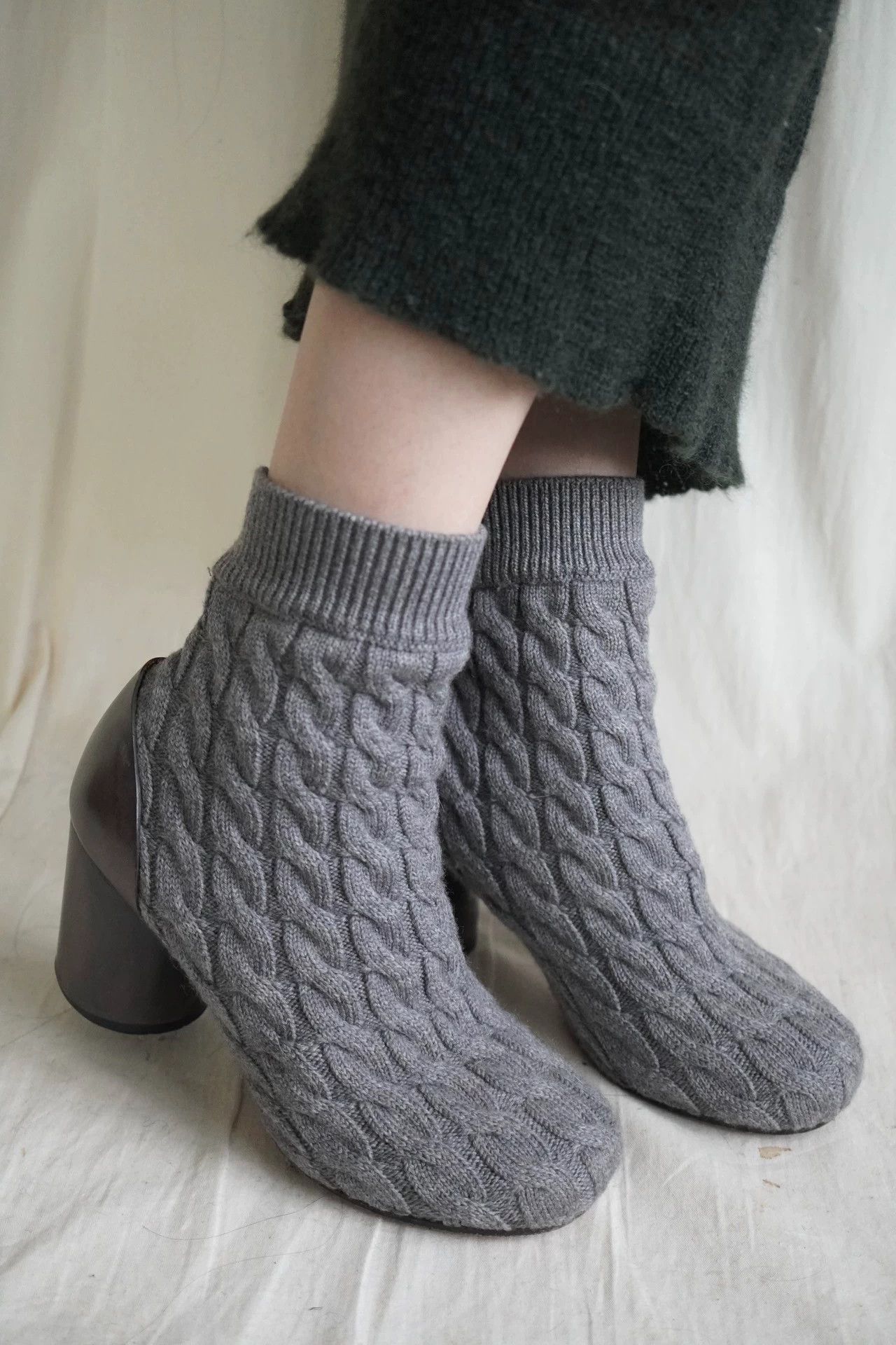 Maison Margiela MM 2000s Tabi Wool-Knit & Leather Short Boots 37 Size US 6.5 / IT 36.5 - 5 Thumbnail