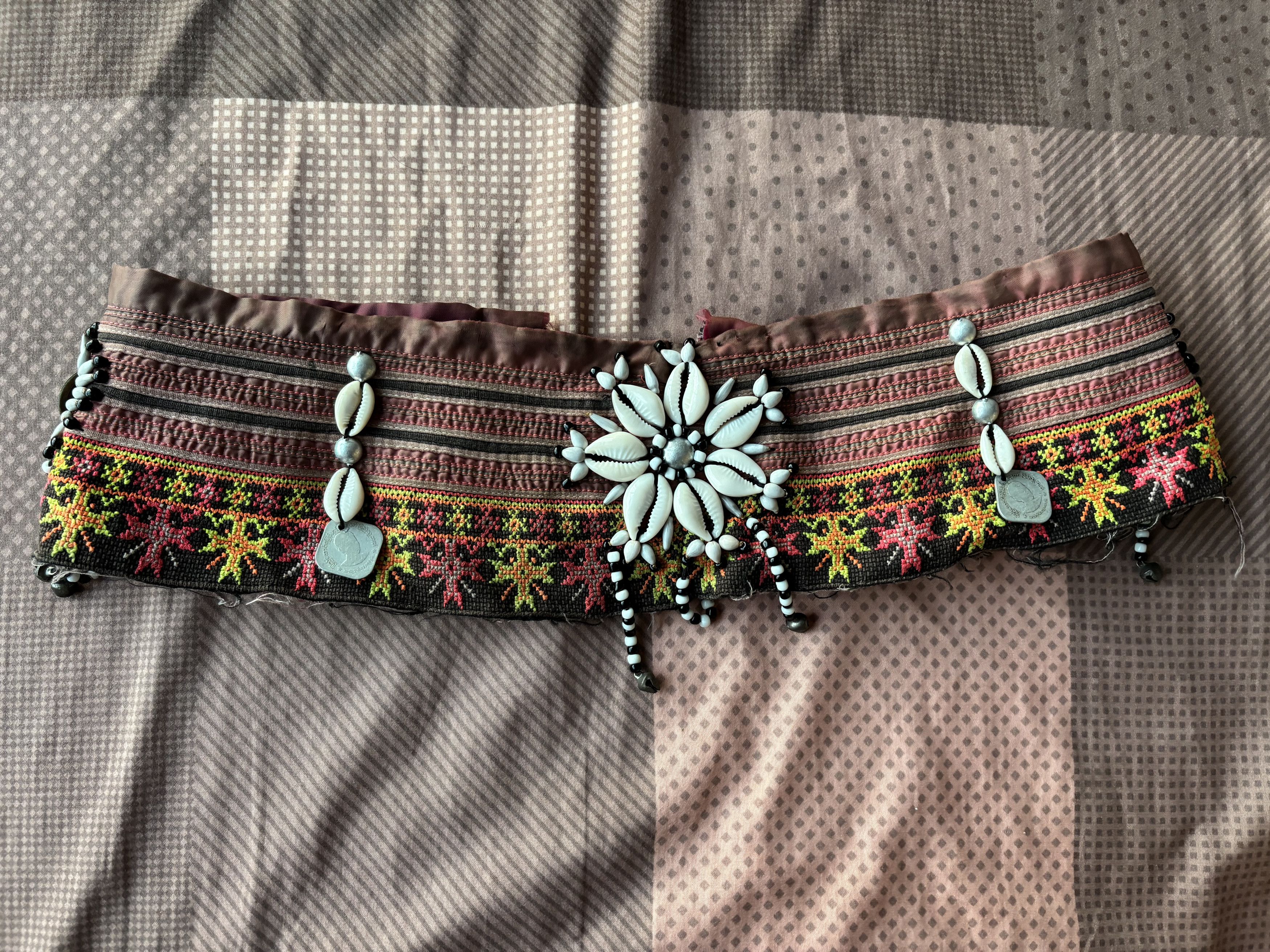 Handmade Handmade Ethnic Thai Hill Tribe Beads & Cowrie Shell Belt Size ONE SIZE - 14 Thumbnail