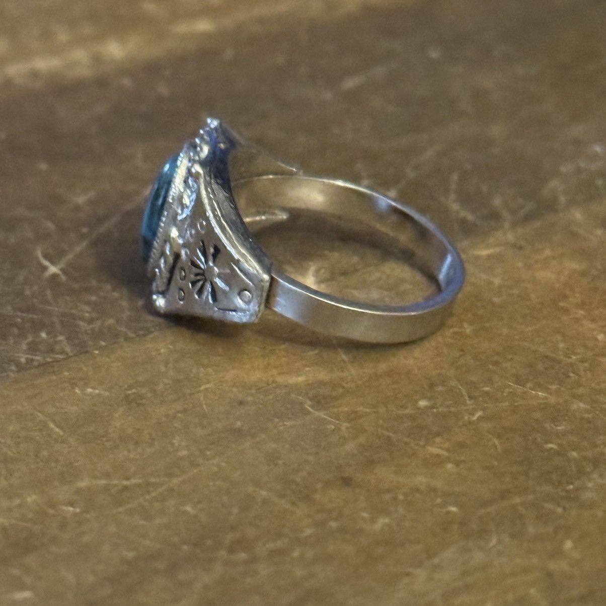 Vintage Vintage silver tone Navajo turquoise ring Size ONE SIZE - 6 Thumbnail