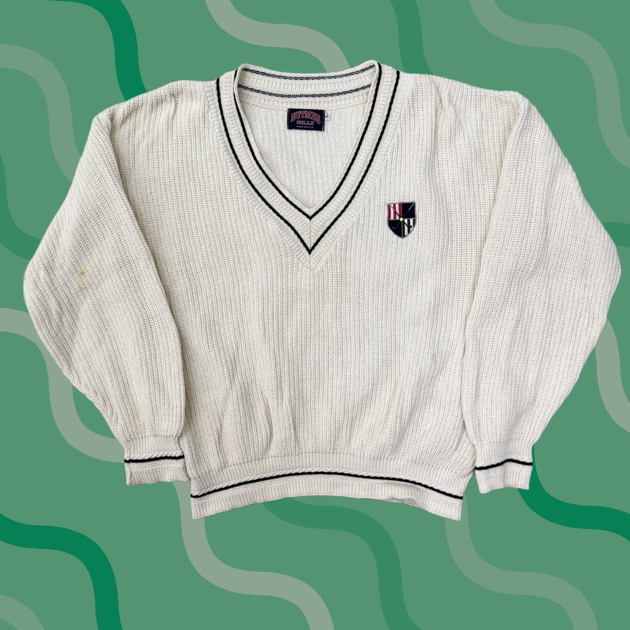 Nutmeg VINTAGE Nutmeg Mills Sweater Mens Large White V Neck Pullover Knit Embroidered Size US L / EU 52-54 / 3 - 1 Thumbnail