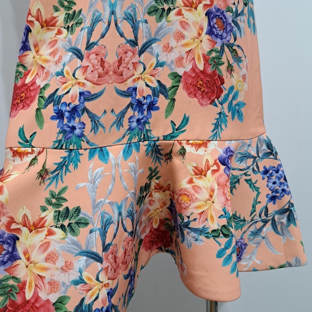 Anthropologie Keepsake The Label Anthropologie V Neck Sleeveless Floral Dr Size XS / US 0-2 / IT 36-38 - 8 Thumbnail