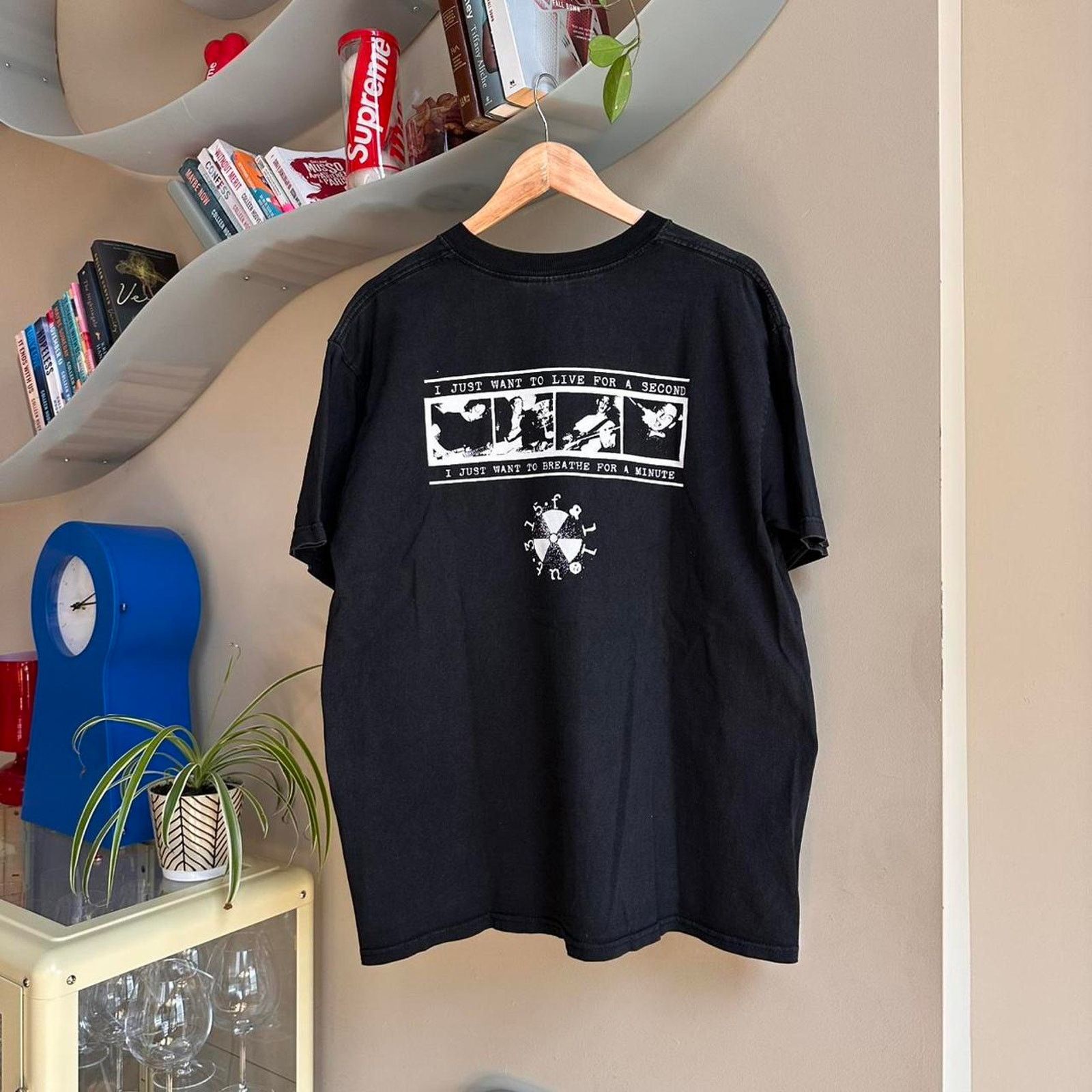 Band Tees × Gildan × Vintage Vintage Fallout Band Shirt Size US L / EU 52-54 / 3 - 4 Thumbnail
