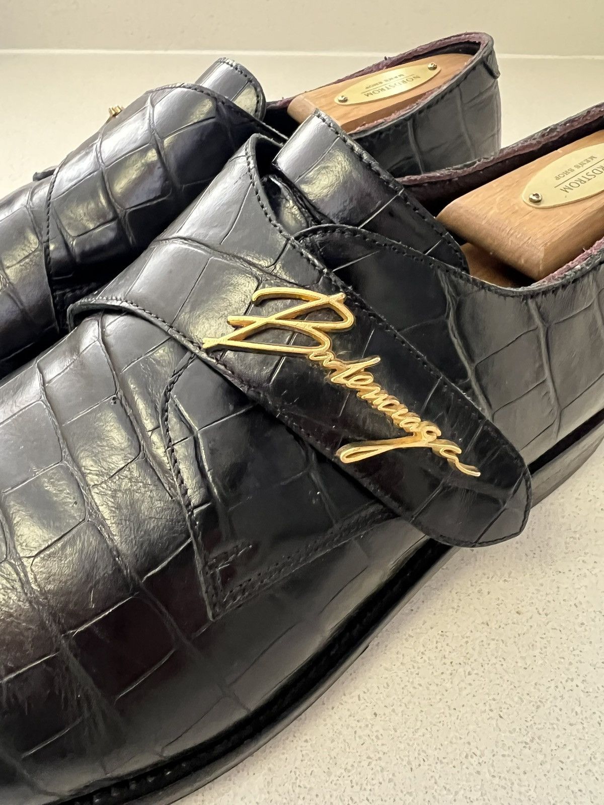 Balenciaga RARE Balenciaga Croc Dress Shoes with Gold Spell Out Logo Size US 10 / EU 43 - 4 Thumbnail