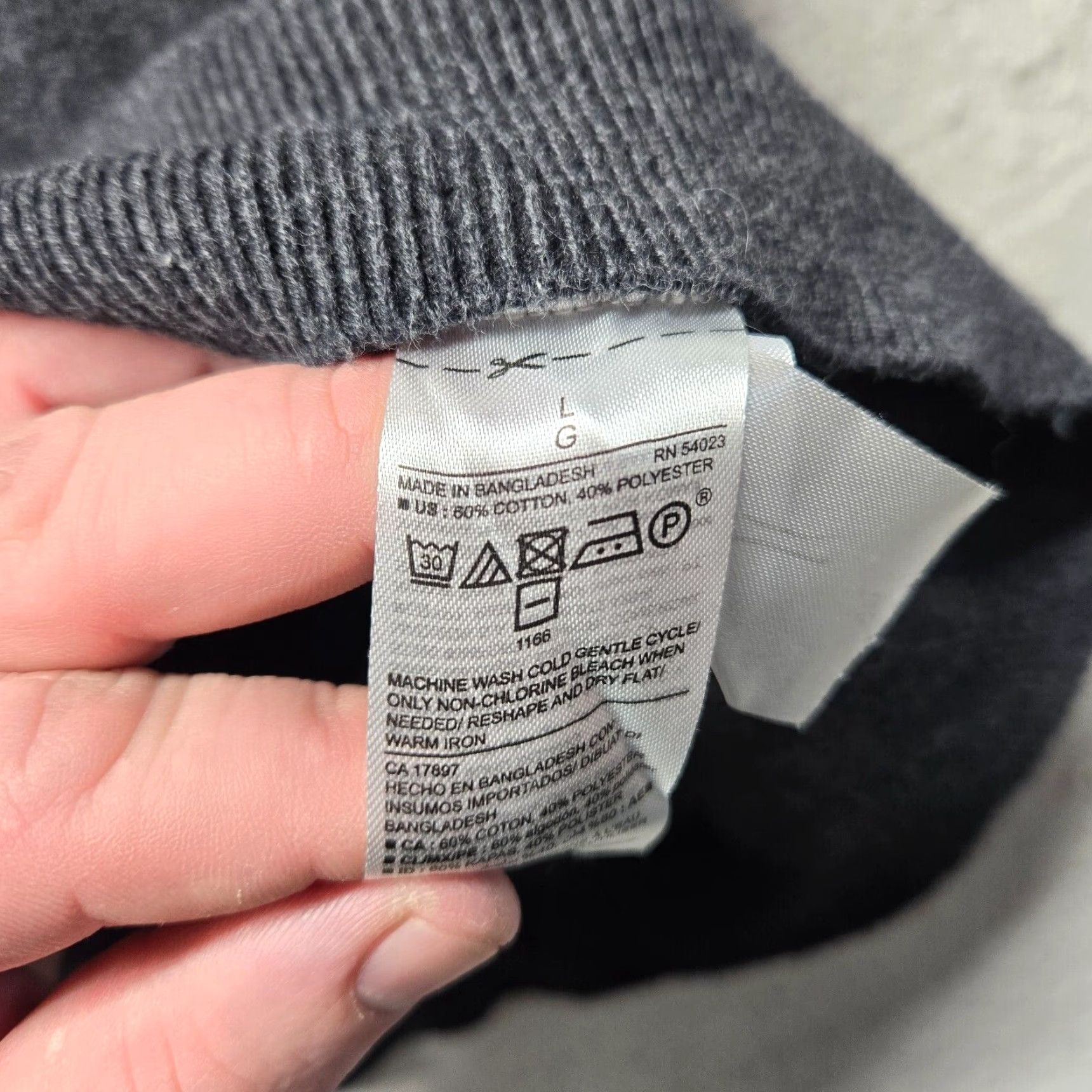 Old Navy VINTAGE Old Navy Gray Crew Neck Cotton Blend Pullover Sweater Adult Large 90s Mens Size US L / EU 52-54 / 3 - 4 Thumbnail