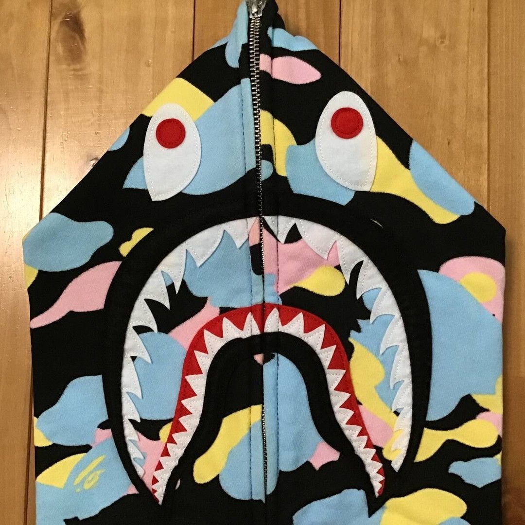 Bape BAPE Multi camo shark full zip hoodie cotton candy camo APE Size US M / EU 48-50 / 2 - 3 Thumbnail