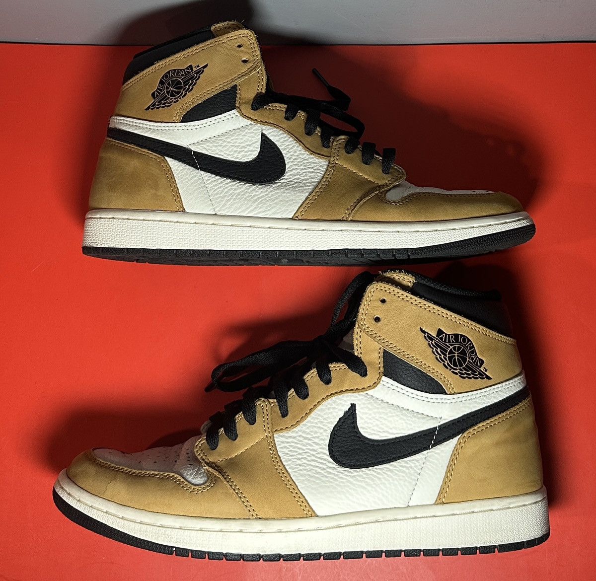 Jordan Brand Size 11 - Jordan 1 Retro High OG Rookie of the Year 2018 Size US 11 / EU 44 - 2 Thumbnail