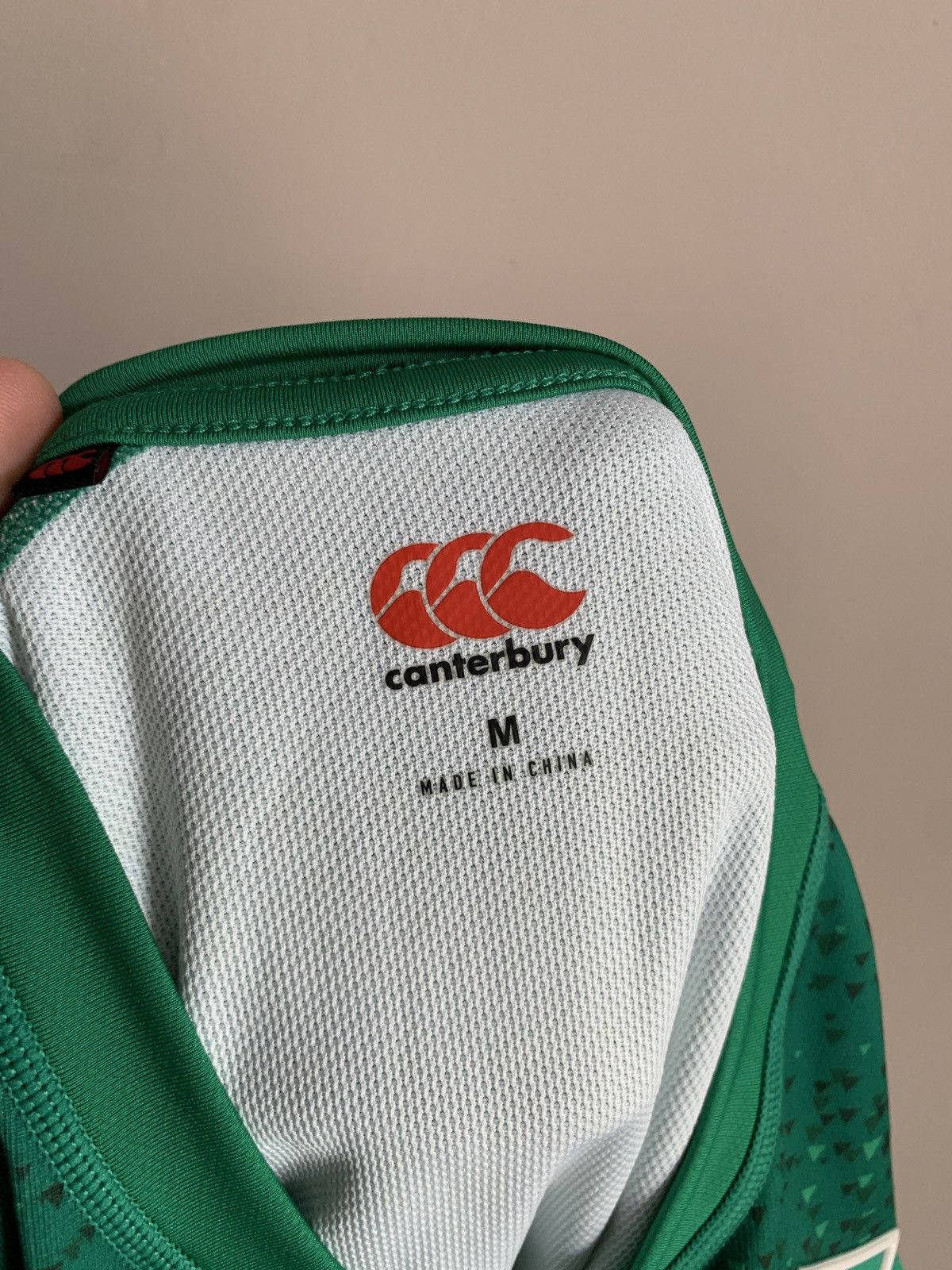 Canterbury of New Zealand Ireland Home Rugby Union Shirt Canterbury Jersey Size M Size US M / EU 48-50 / 2 - 8 Thumbnail