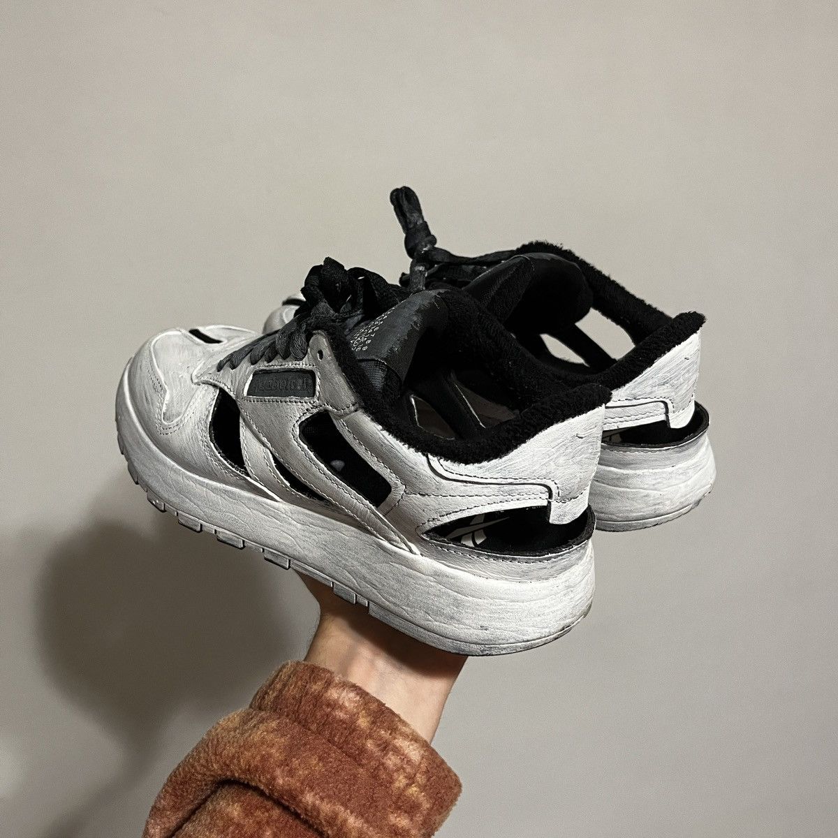 Maison Margiela Maison Margiela x Reebok Sneakers Size US 7 / IT 37 - 3 Thumbnail