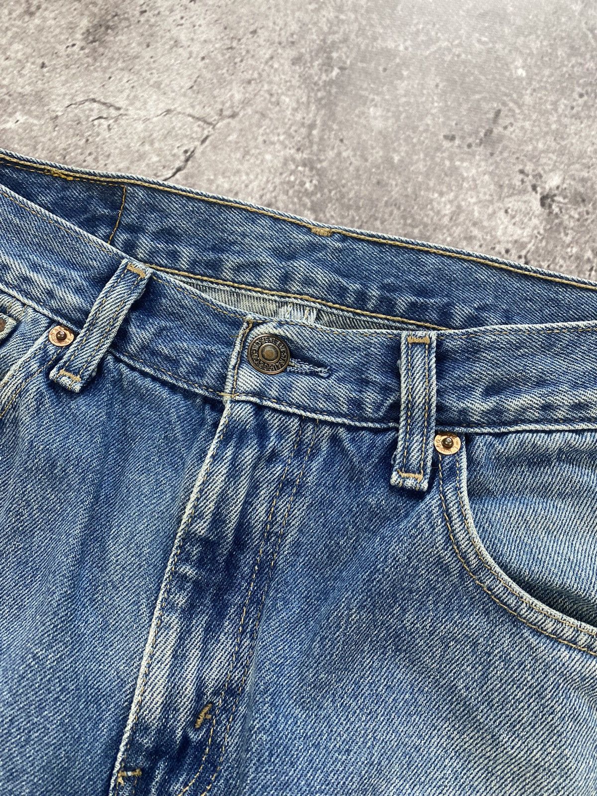 Japanese Brand × Levi's × Vintage Vintage 90s Levi's 581 Washed Blue Denim Jeans size 31x30 Size US 31 - 5 Thumbnail