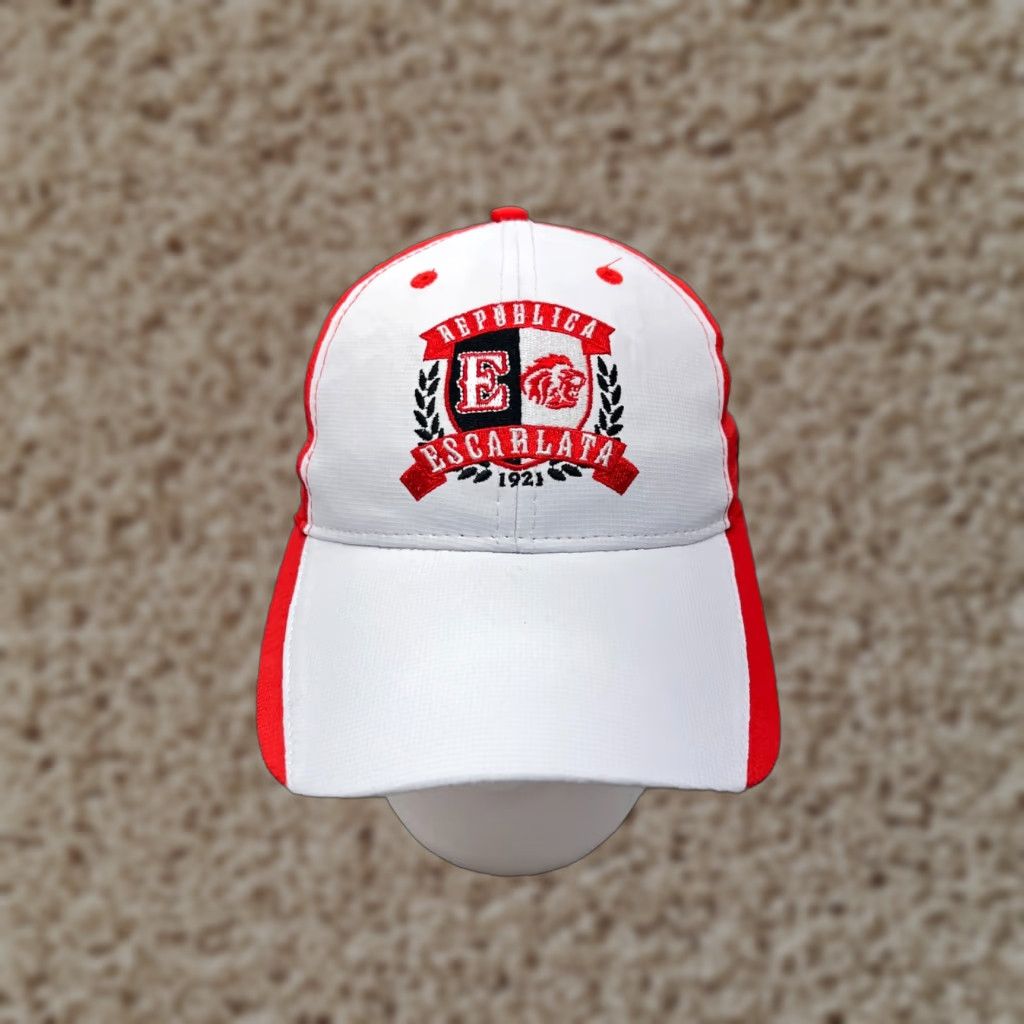 Vintage Republica Escarlata Hat Strap Back Adult One Size Red White Polyester Size ONE SIZE - 1 Thumbnail