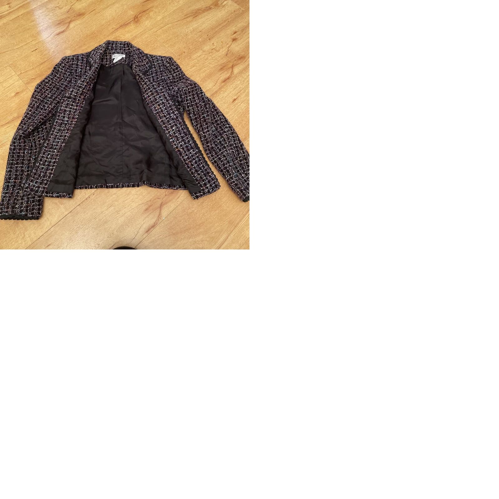 Vintage VINTAGE Alessandro Tweed Blazer Women 4 Button Lined Jacket Plaid Scalloped Edge Blazer Size S / US 4 / IT 40 - 9 Thumbnail