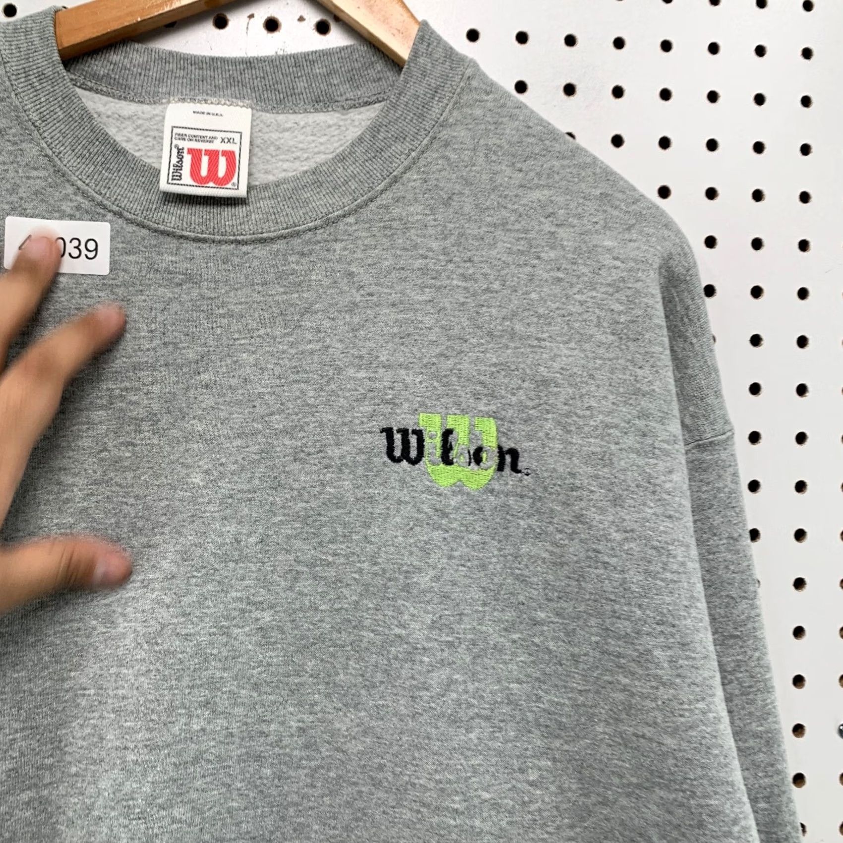 Wilson VINTAGE Wilson Sweatshirt Mens 2XL Gray Green Logo Crewneck Fleece USA Size US XXL / EU 58 / 5 - 7 Thumbnail