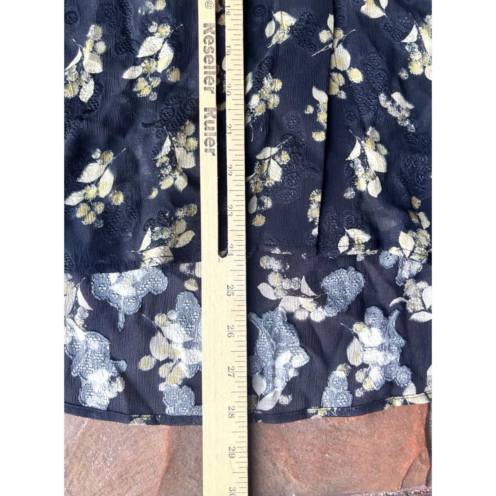 Vince Vince Blouse Woman XL Multicolor Silk Floral Dandelion Poet Popover V-Neck Tie Button Long Sleeve Size XL / US 12-14 / IT 48-50 - 5 Thumbnail