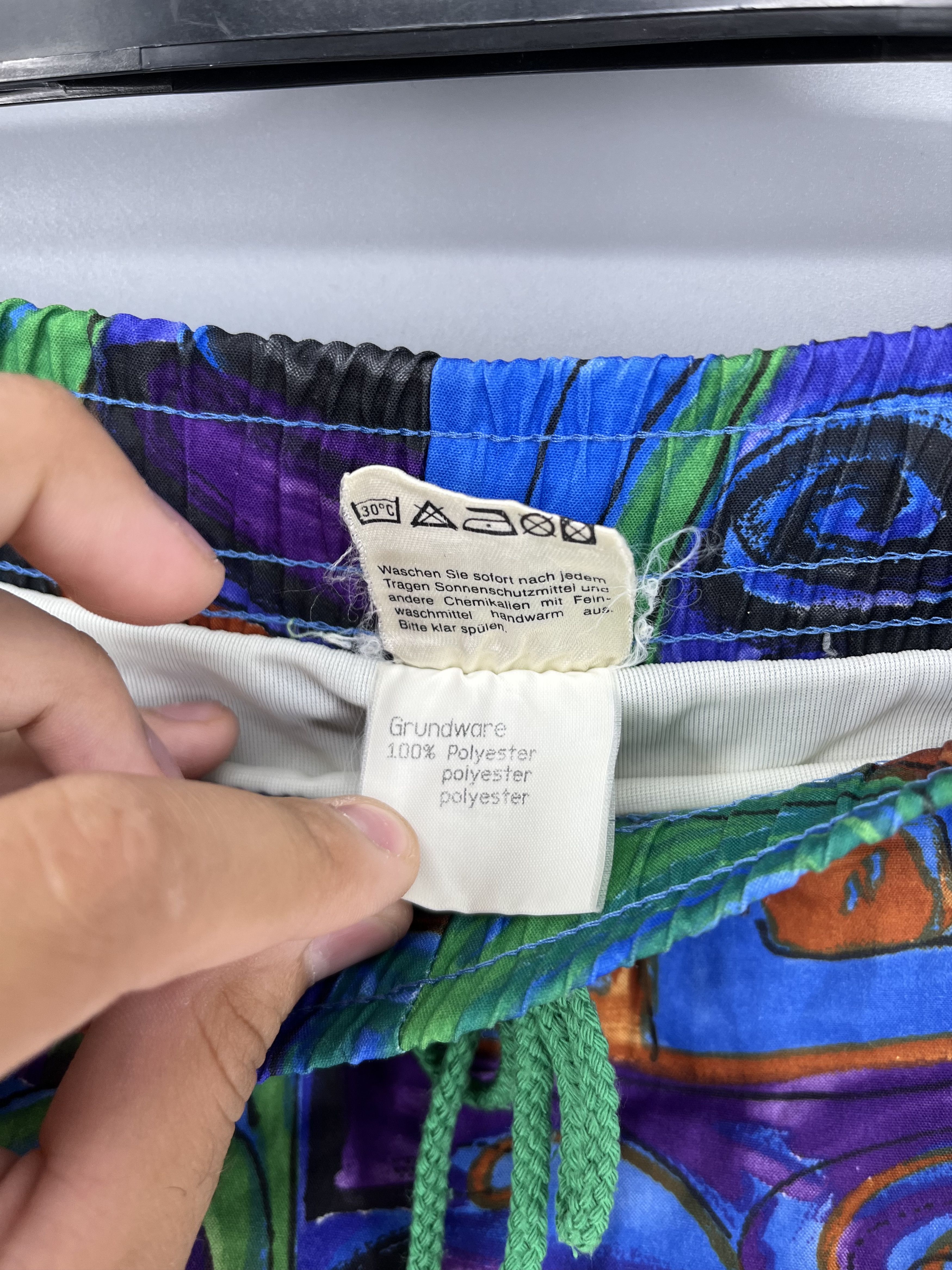 Vintage Vintage Y2K Art Streetwear Hawaiian Shorts Fashion Grailed Size US 33 - 8 Thumbnail