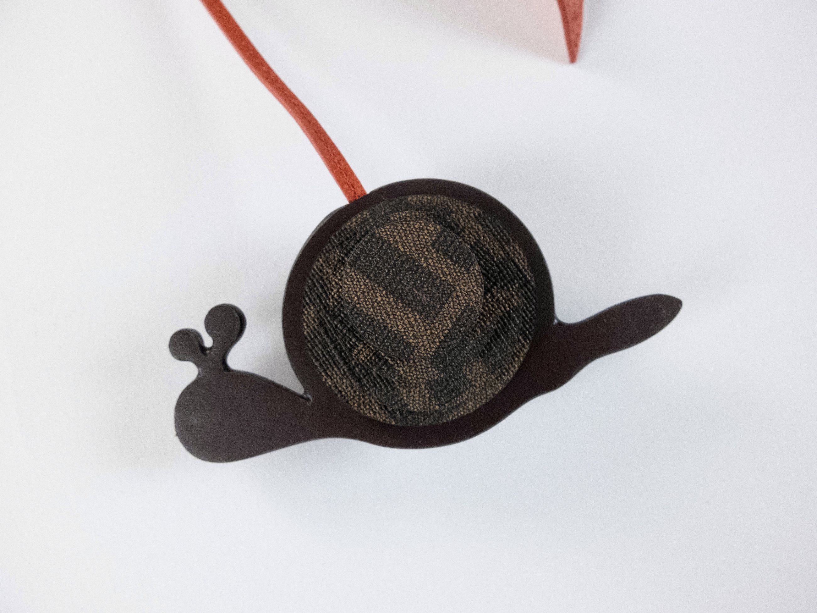 Fendi FENDI brown & red snail figure FF logo leather bag charm Size ONE SIZE - 5 Thumbnail