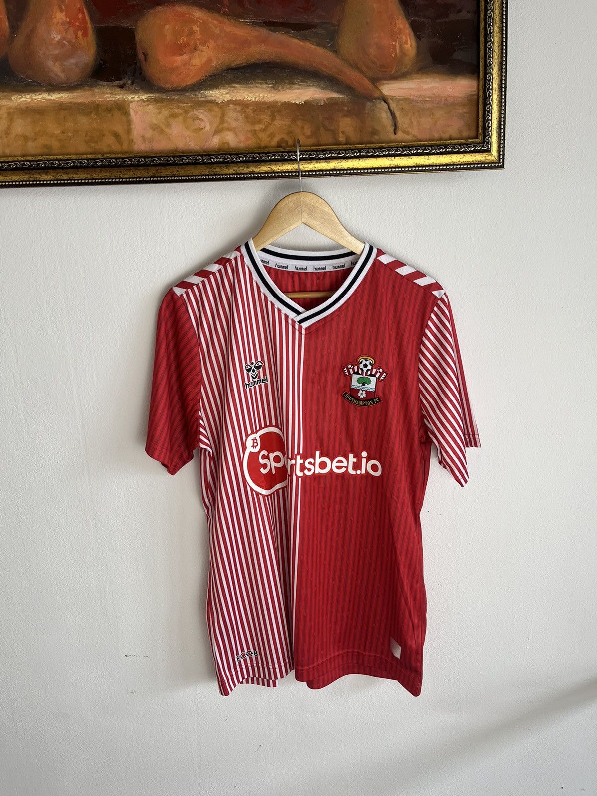 Hummel HUMMEL FC SOUTHAMPTON 2023/2024 HOME FOOTBALL SOCCER JERSEY Size US S / EU 44-46 / 1 - 1 Thumbnail