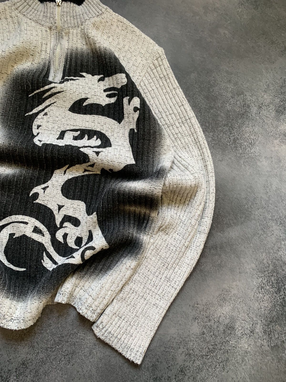Japanese Brand × Vintage Vintage 90s Japanese Dragon Abstract Sweater Streetwear Y2K Size US L / EU 52-54 / 3 - 3 Thumbnail