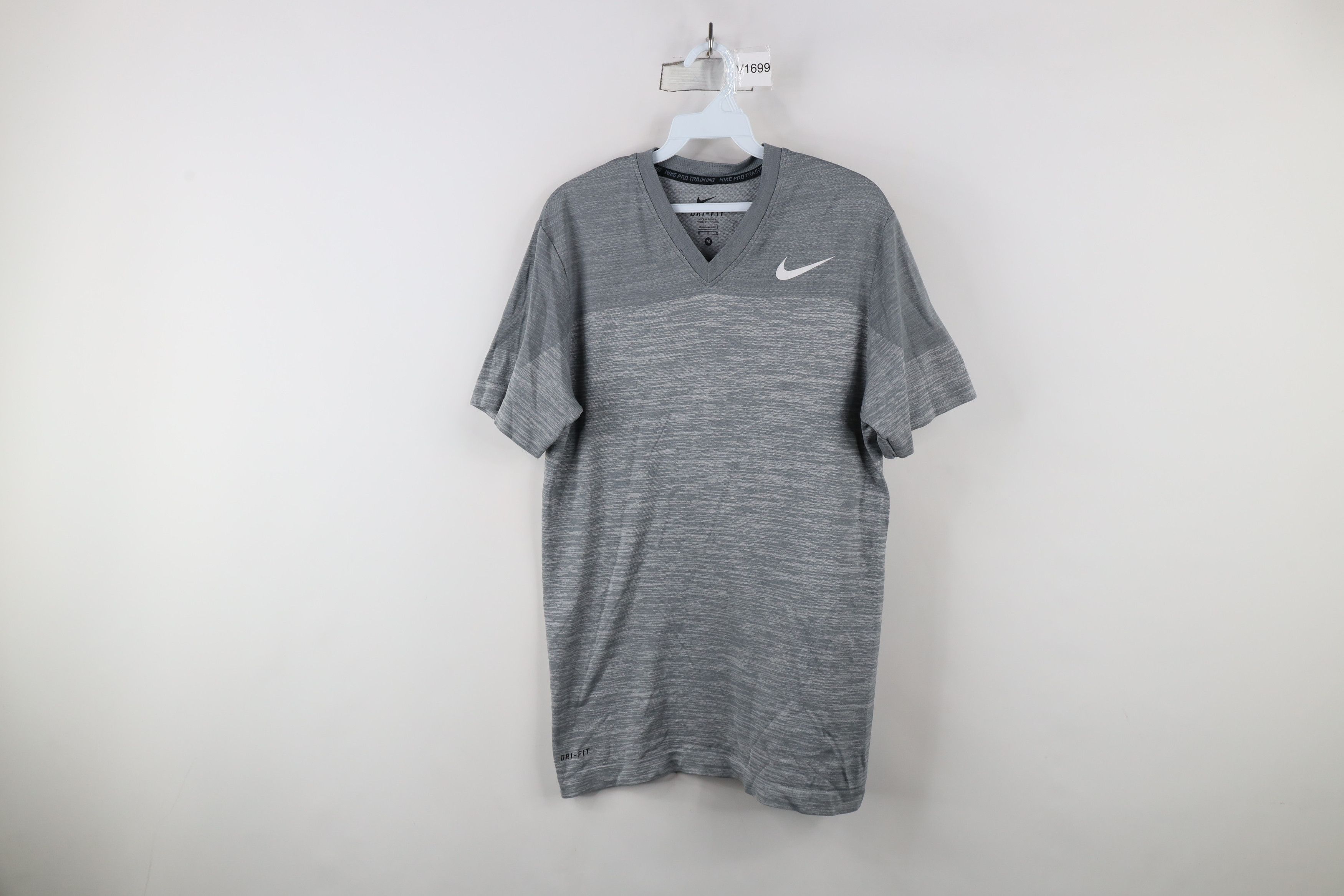 Nike × Vintage Nike Pro Training Block Knit Running Gym V-Neck T-Shirt Gray Size US M / EU 48-50 / 2 - 1 Thumbnail