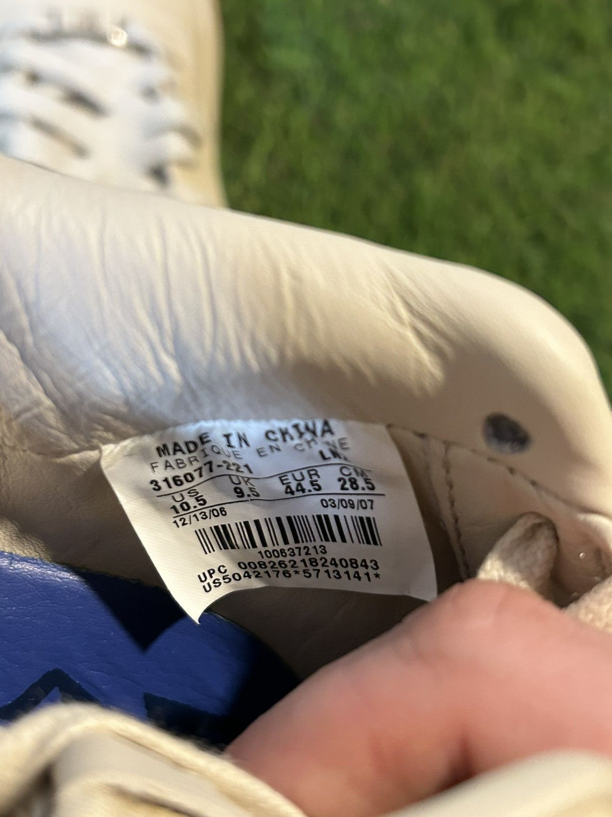 Nike DS Nike Air Force One Philly Sneaker Stadium Size US 10.5 / EU 43-44 - 11 Thumbnail