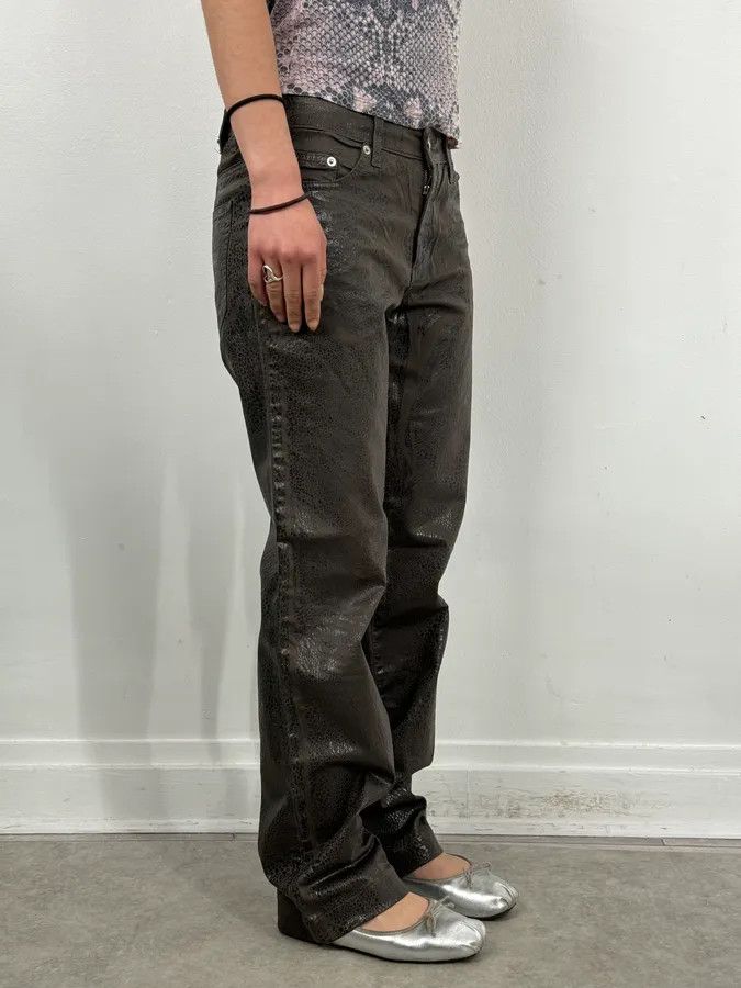 Versace 2000s Versace Leather Reptile Texture Pants Size 26" / US 2 / IT 38 - 3 Thumbnail