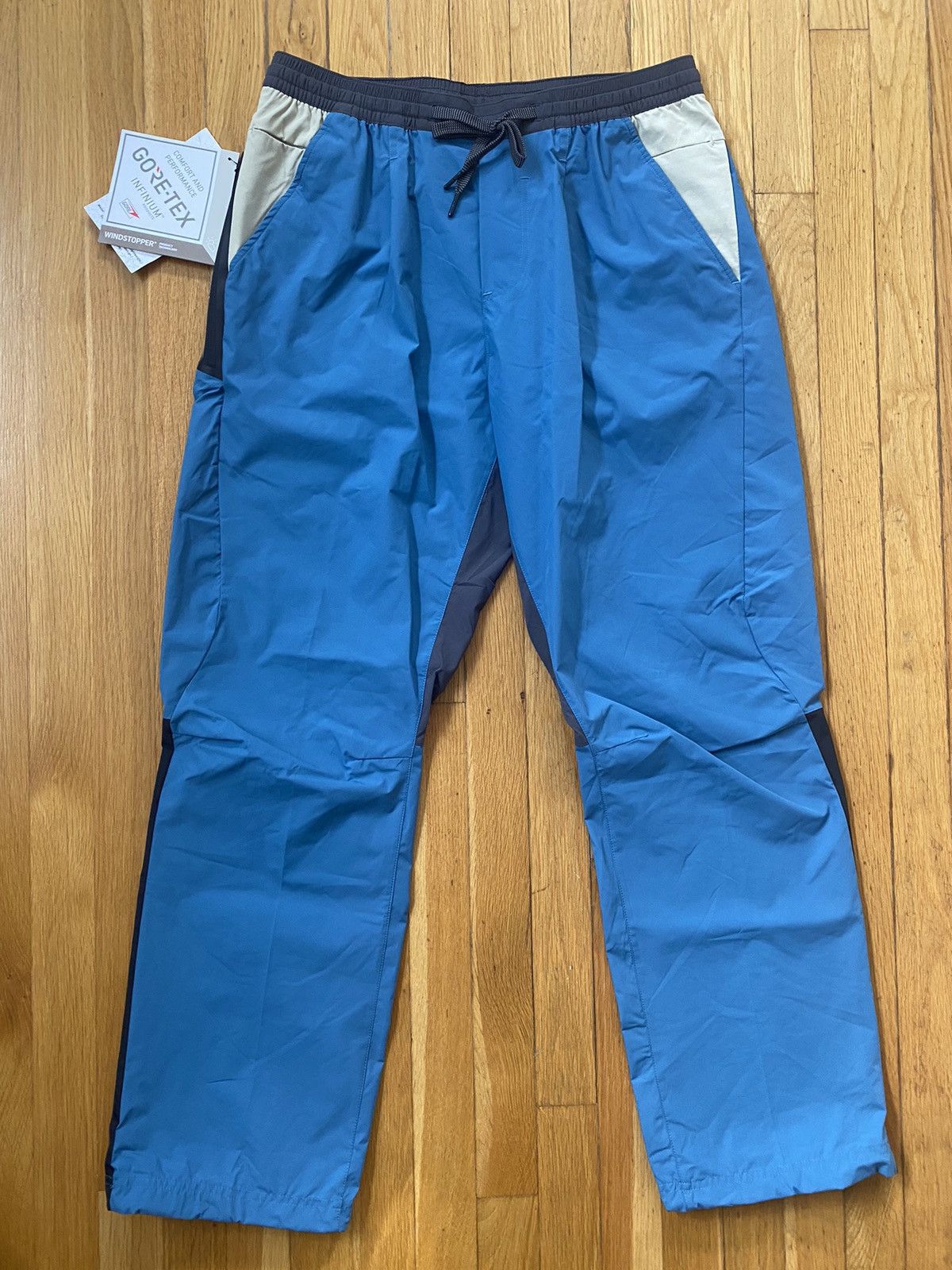 image of 686 Goretex Infinium Windstopper Pants in Blue, Men's (Size 32)