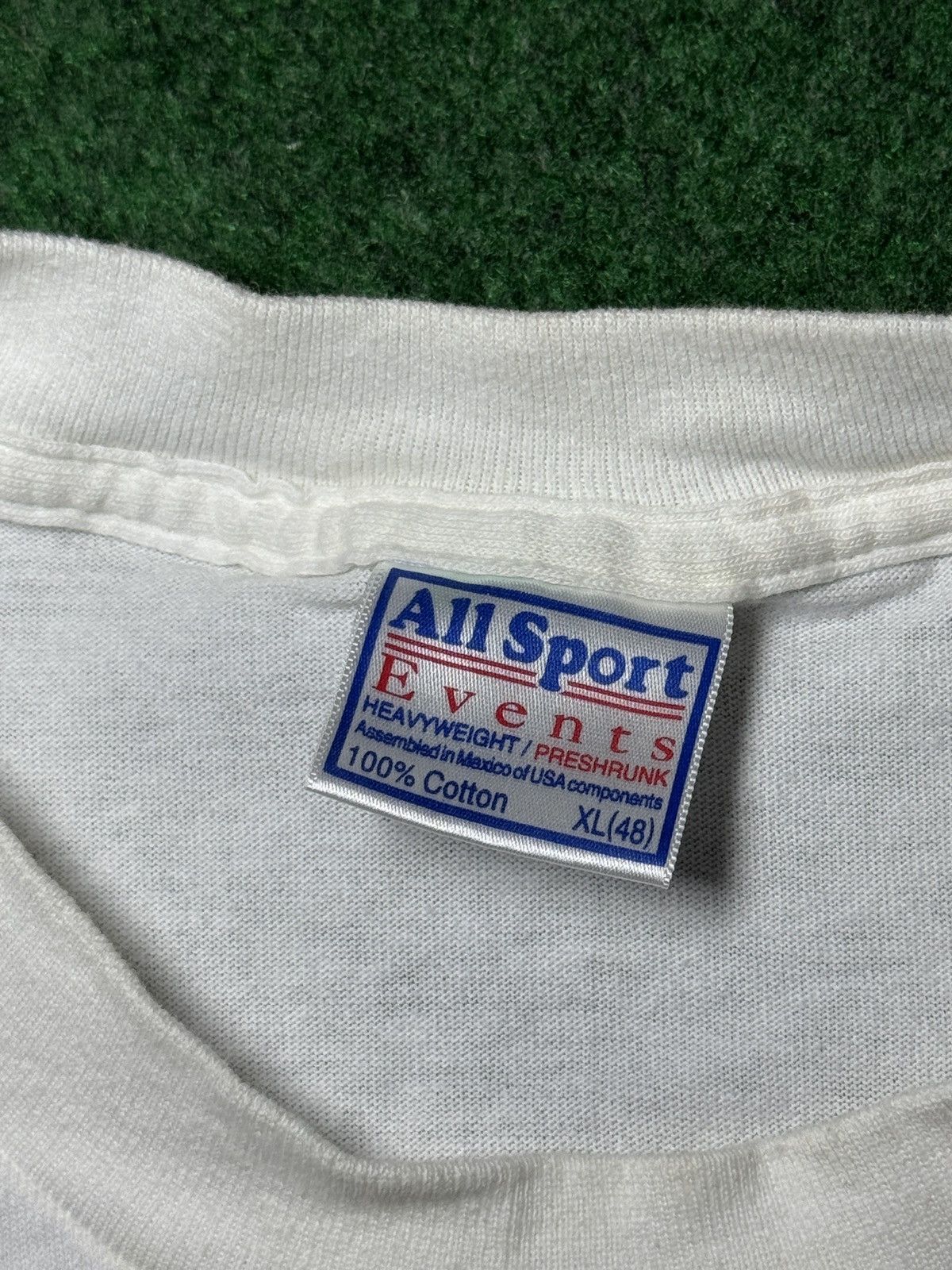 Vintage Vtg Notre Dame Catholic Football Nebraska Shucks XL T Shirt Size US XL / EU 56 / 4 - 5 Thumbnail
