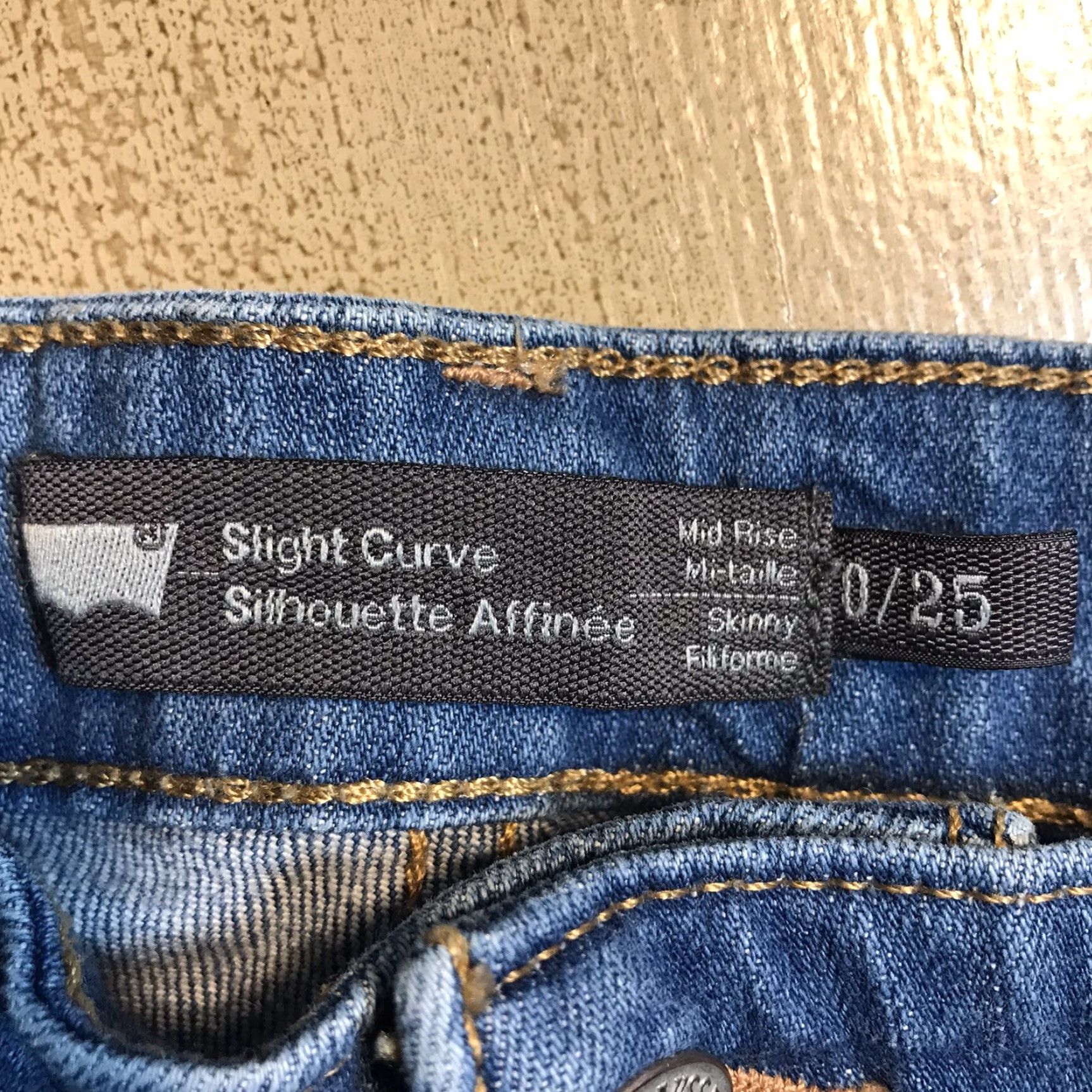 Levi's Levis Slight Curve Cut Offs Womens Tag 0 Denim Blue Size 25" / US 0 / IT 36 - 4 Thumbnail