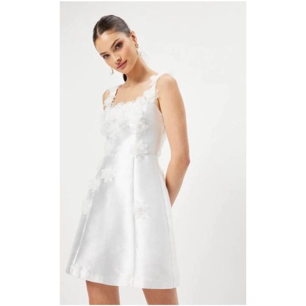 Designer NWOT ELLIATT White Floral Appliqué Mini Dress – Size S Size S / US 4 / IT 40 - 6 Thumbnail