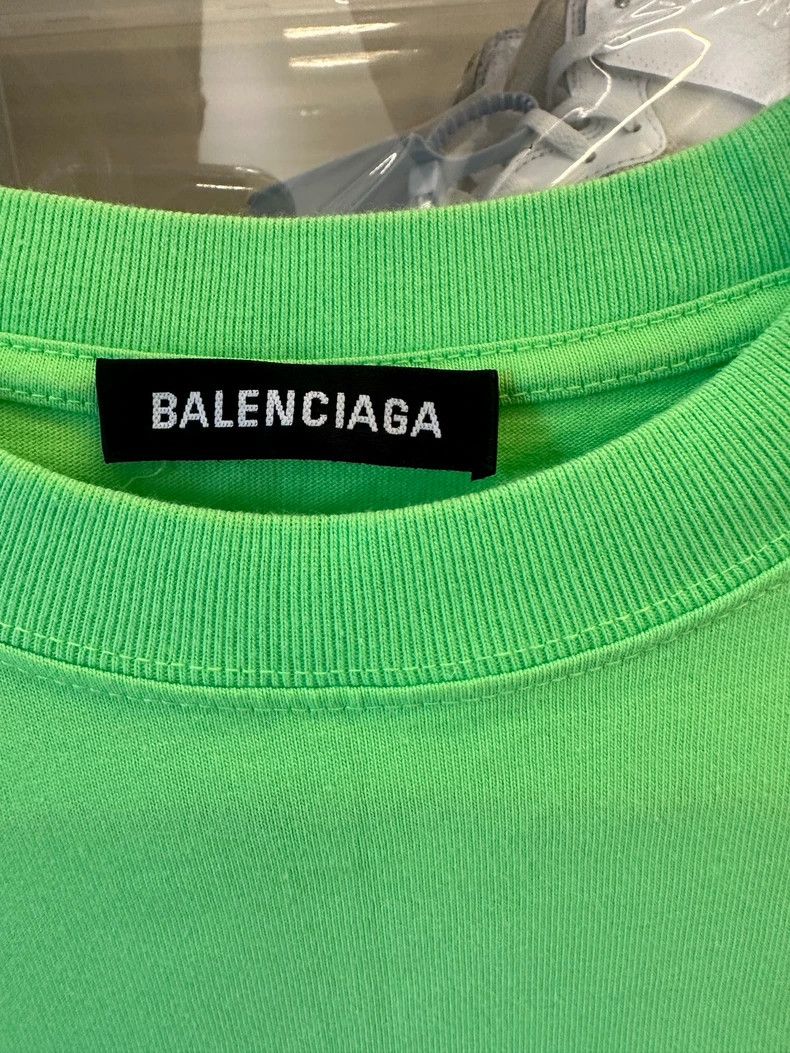 Balenciaga Balenciaga Green print Logo short-sleeve/XS size Size US XS / EU 42 / 0 - 3 Thumbnail