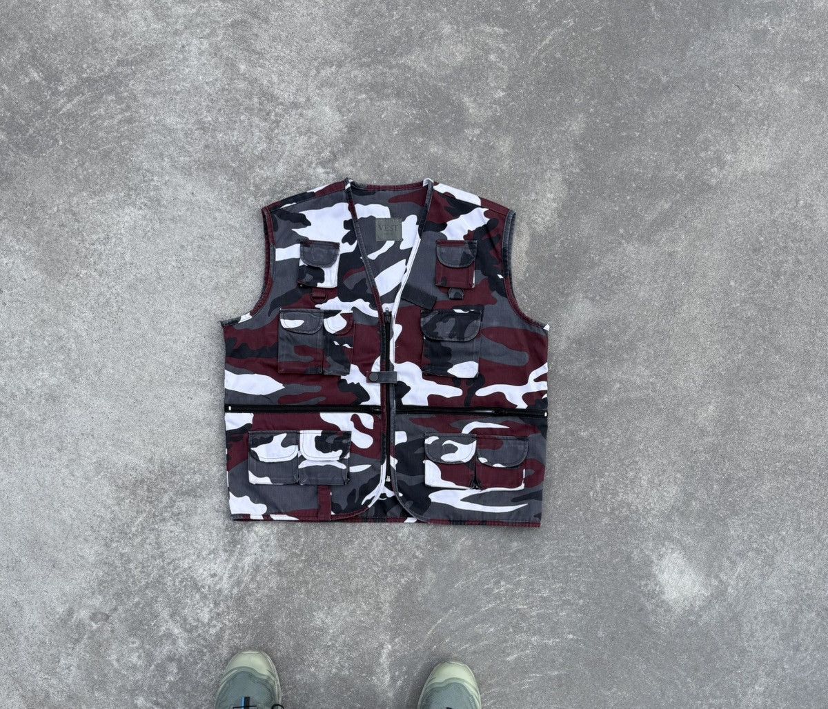 Vintage Vintage military y2k streetwear rare avantgarde track vest Size US M / EU 48-50 / 2 - 2 Thumbnail