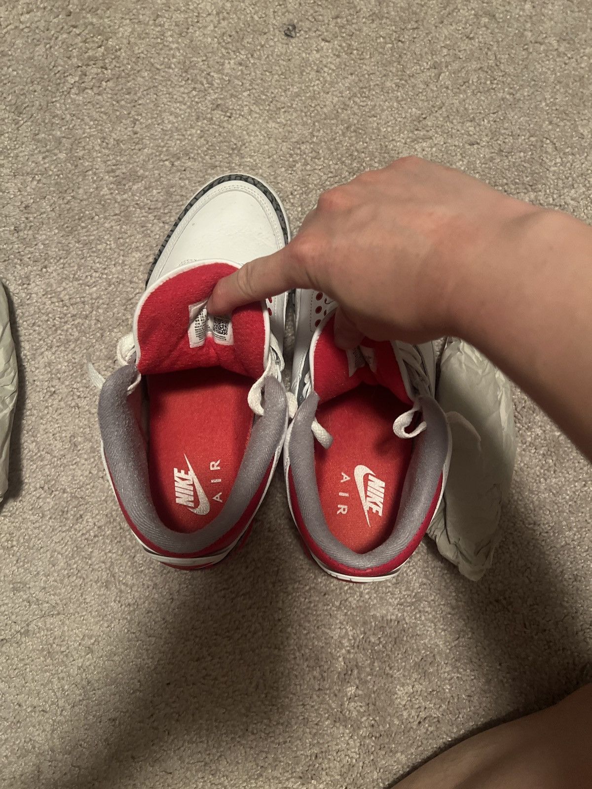 Jordan Brand Air Jordan 3 Fire Red Size US 8.5 / EU 41-42 - 4 Thumbnail