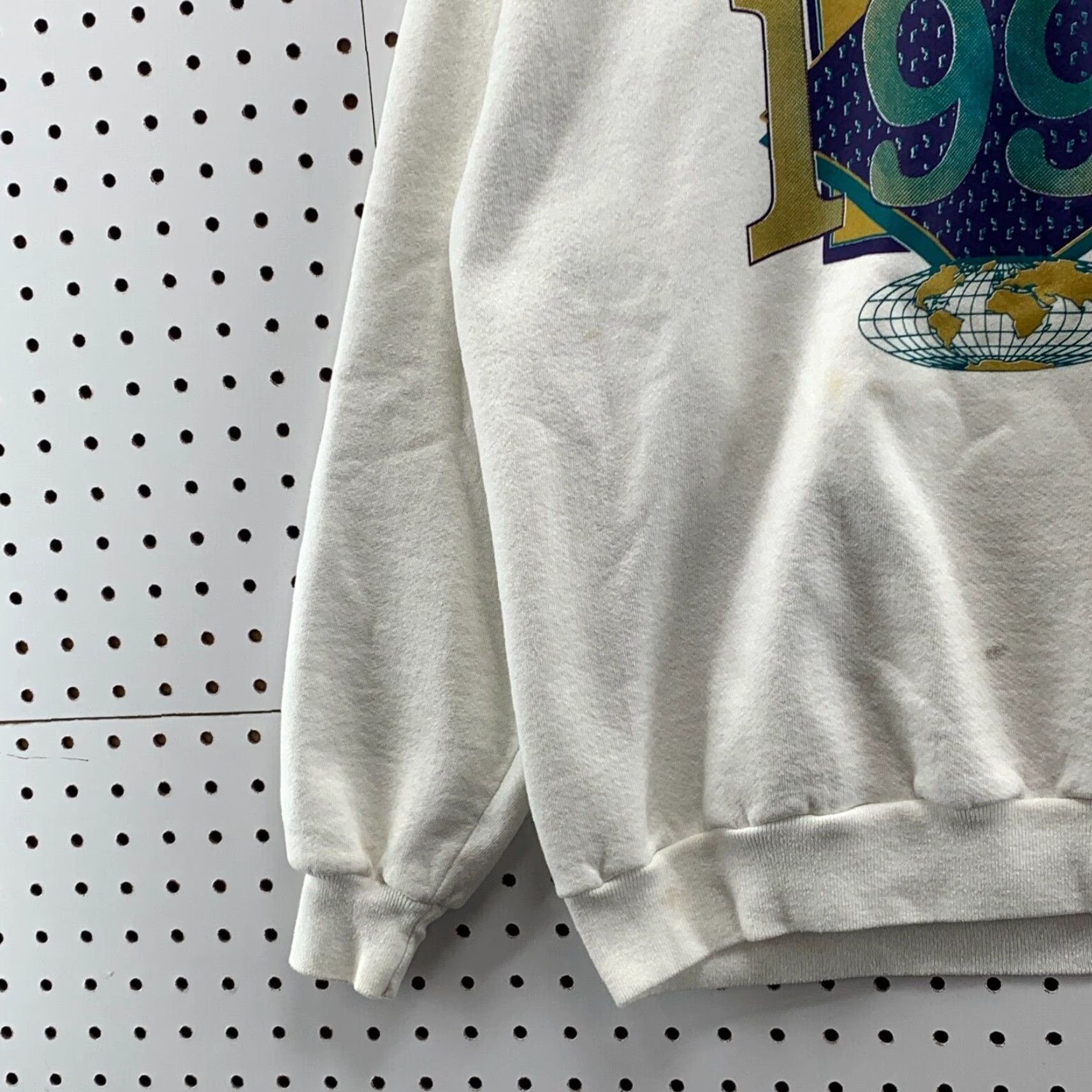 Jerzees Vintage Atlantic City Limited Edition 1992 White Crewneck Sweater XL Men Pullover 90s Decorated Jerseyized Jersey Jerzees Size US XL / EU 56 / 4 - 3 Thumbnail