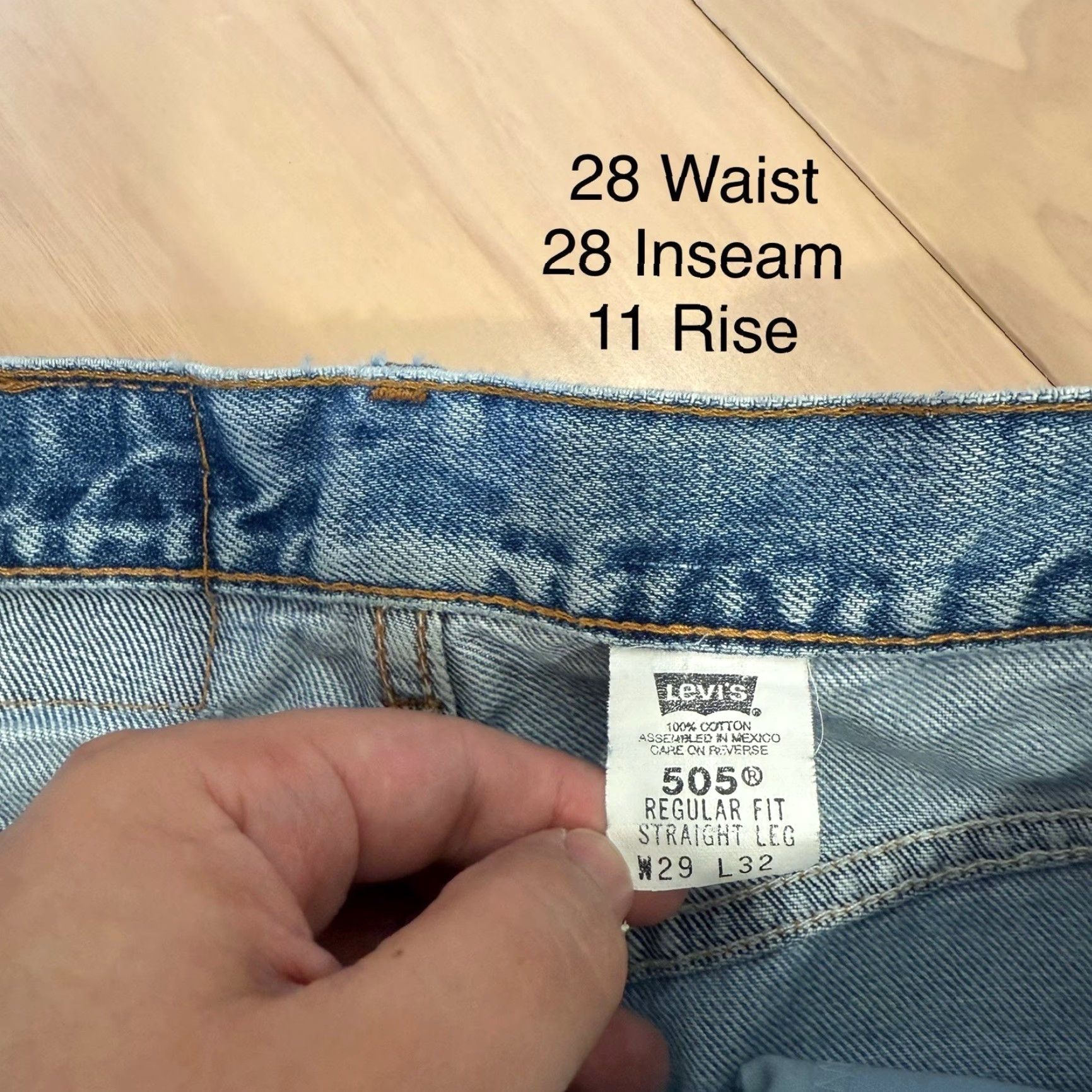 Levi's VINTAGE Levi's 505 Jeans 28 Blue Distressed Light Wash Straight Leg Denim Regular Waist 28 Men USA Western 80s Outfit Size US 28 / EU 44 - 6 Thumbnail