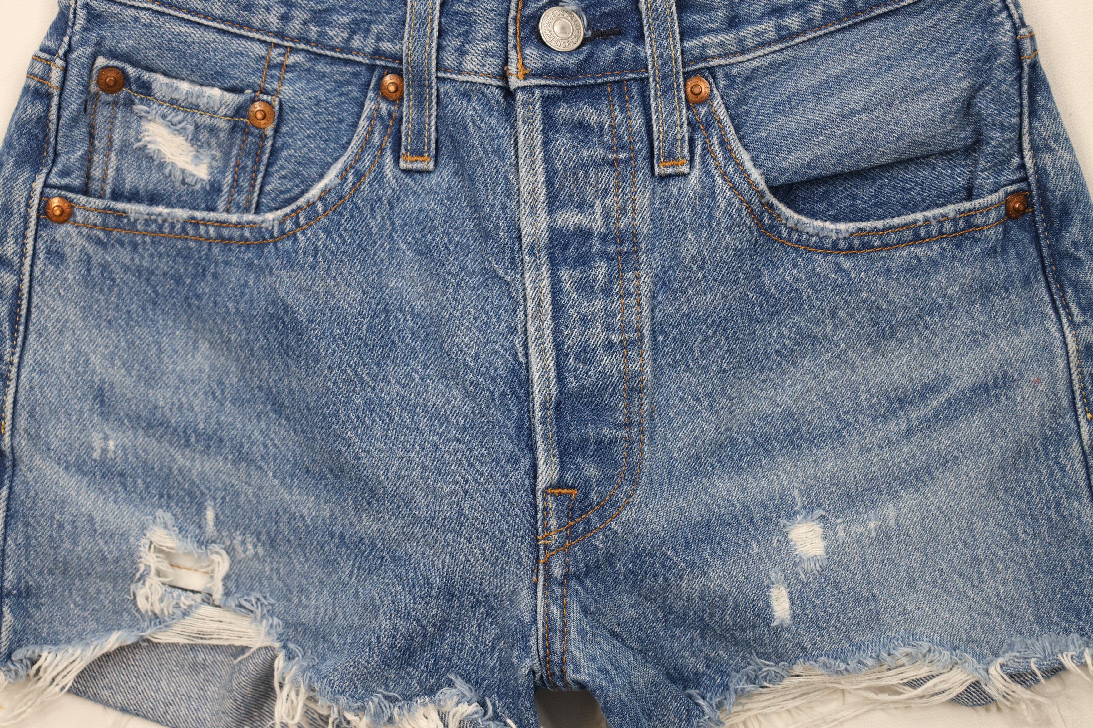 Levi's Vintage Y2K Levis 501xx Button Fly Cut Off Denim Jean Shorts Size 24" / US 00 / IT 34 - 3 Thumbnail