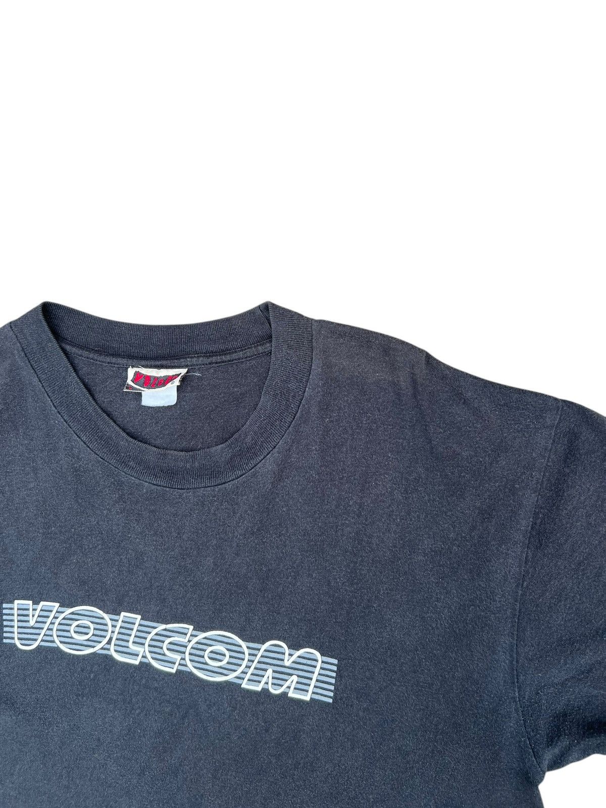 Vintage Vintage 90s Volcom Sun Faded Black Skateboard tees Size US L / EU 52-54 / 3 - 6 Thumbnail