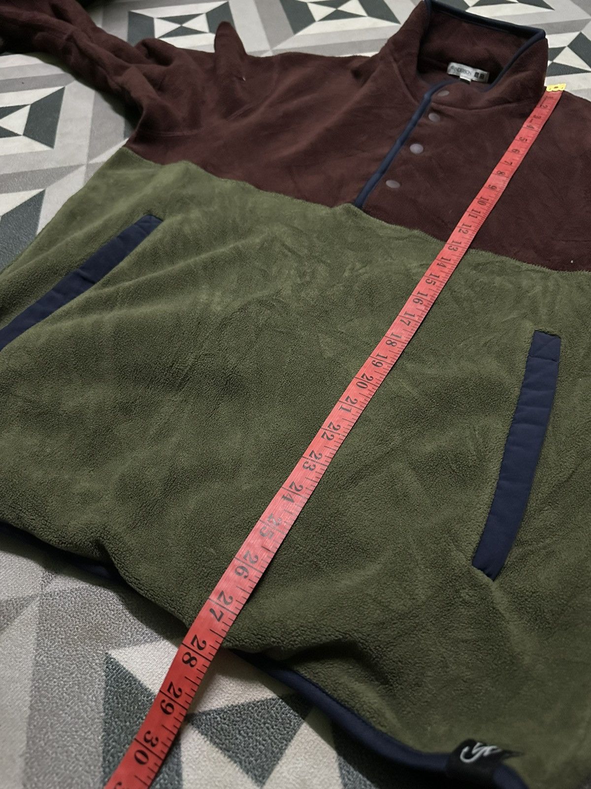 JW Anderson × Uniqlo J W Anderson x Uniqlo snap button sweatshirts Size US L / EU 52-54 / 3 - 10 Thumbnail