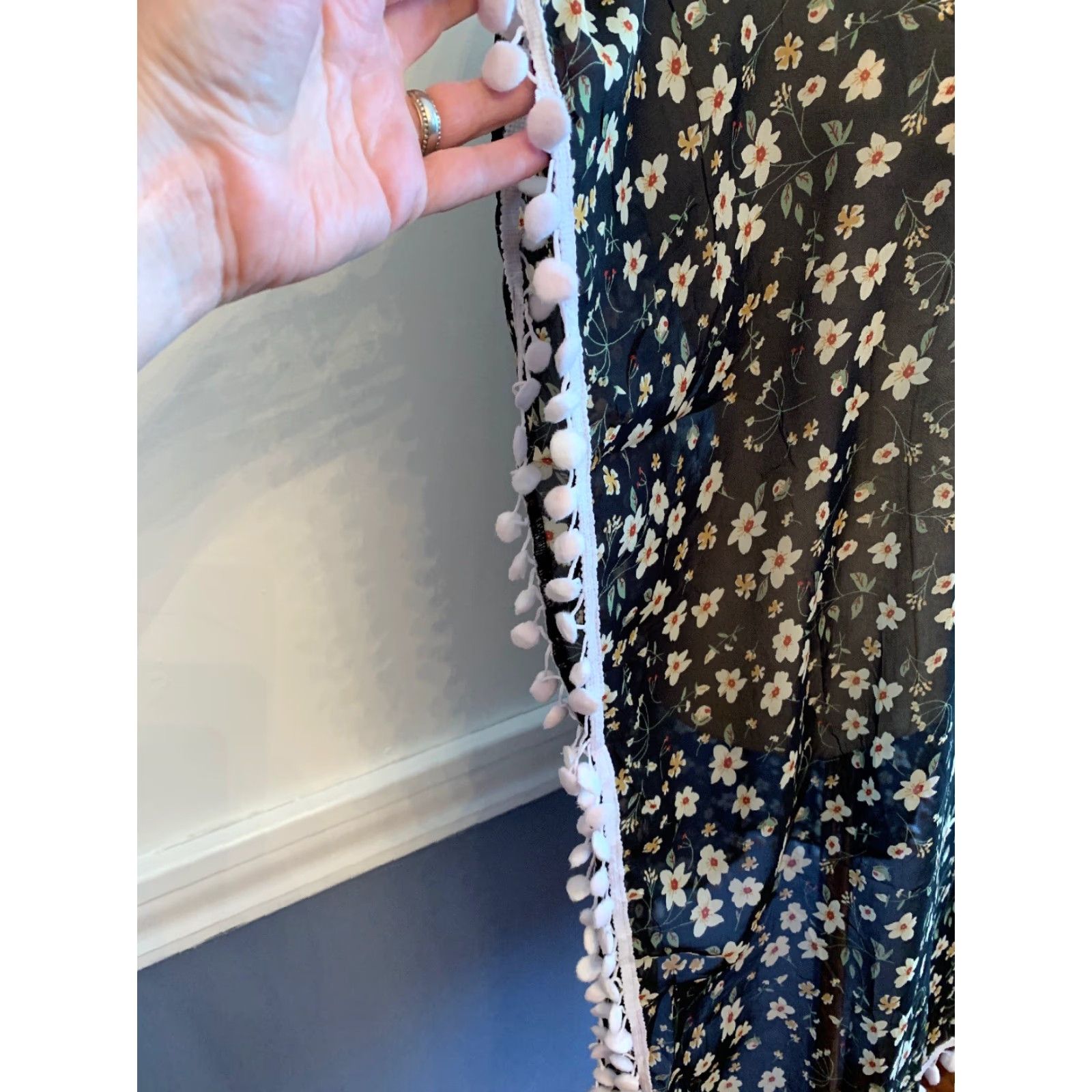 Vintage VINTAGE Small Tribear Black Floral Sheer Coverup Poncho Pom Pom Trim New NWT Size S / US 4 / IT 40 - 3 Thumbnail