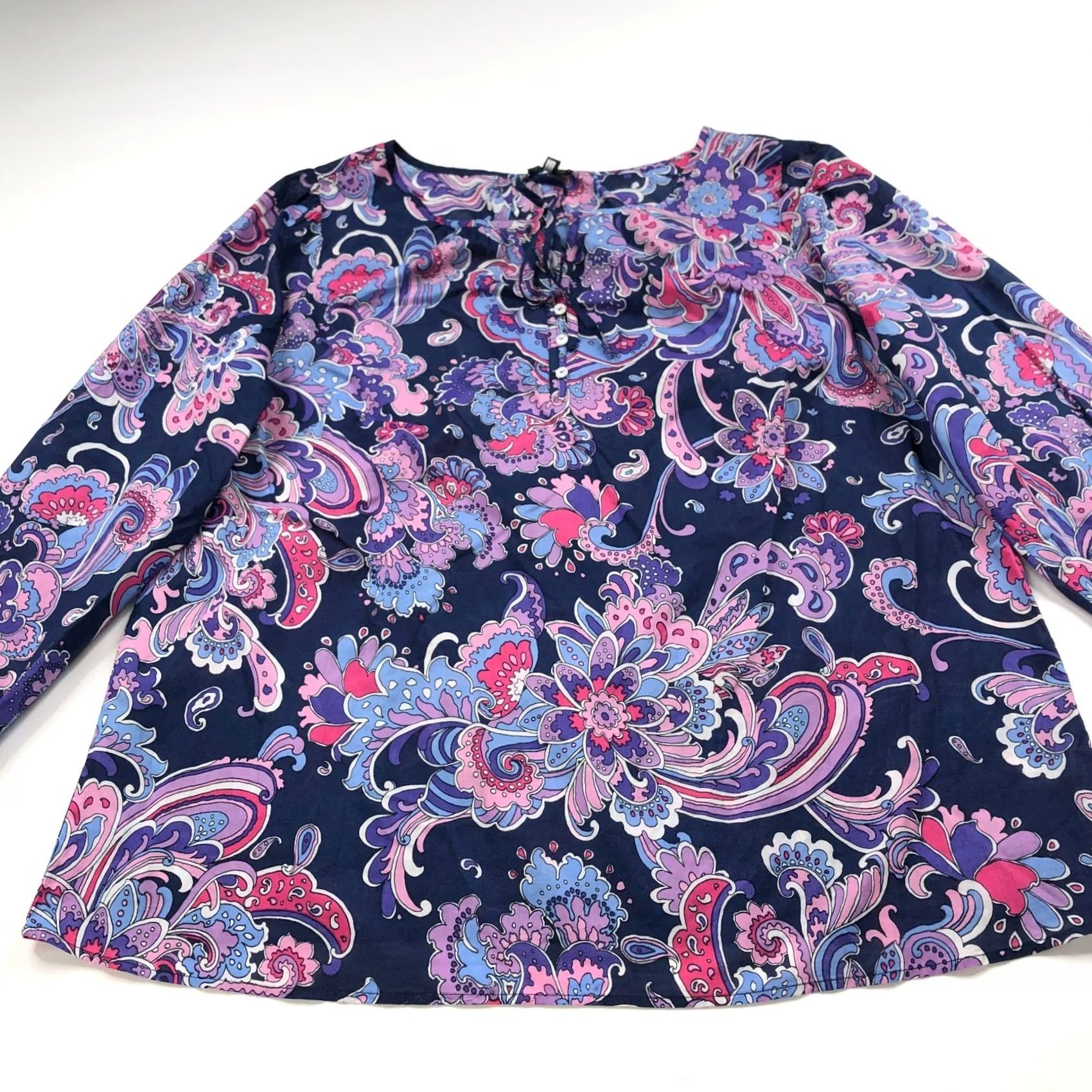 Talbots Talbots Plus 1X Paisley Smock Popover Pullover Button Top Blouse Blue MINT Shirt Womens 1X Paisley Long Sleeve Scoop Neck Button Accent Casual Blouse Size XL / US 12-14 / IT 48-50 - 4 Thumbnail