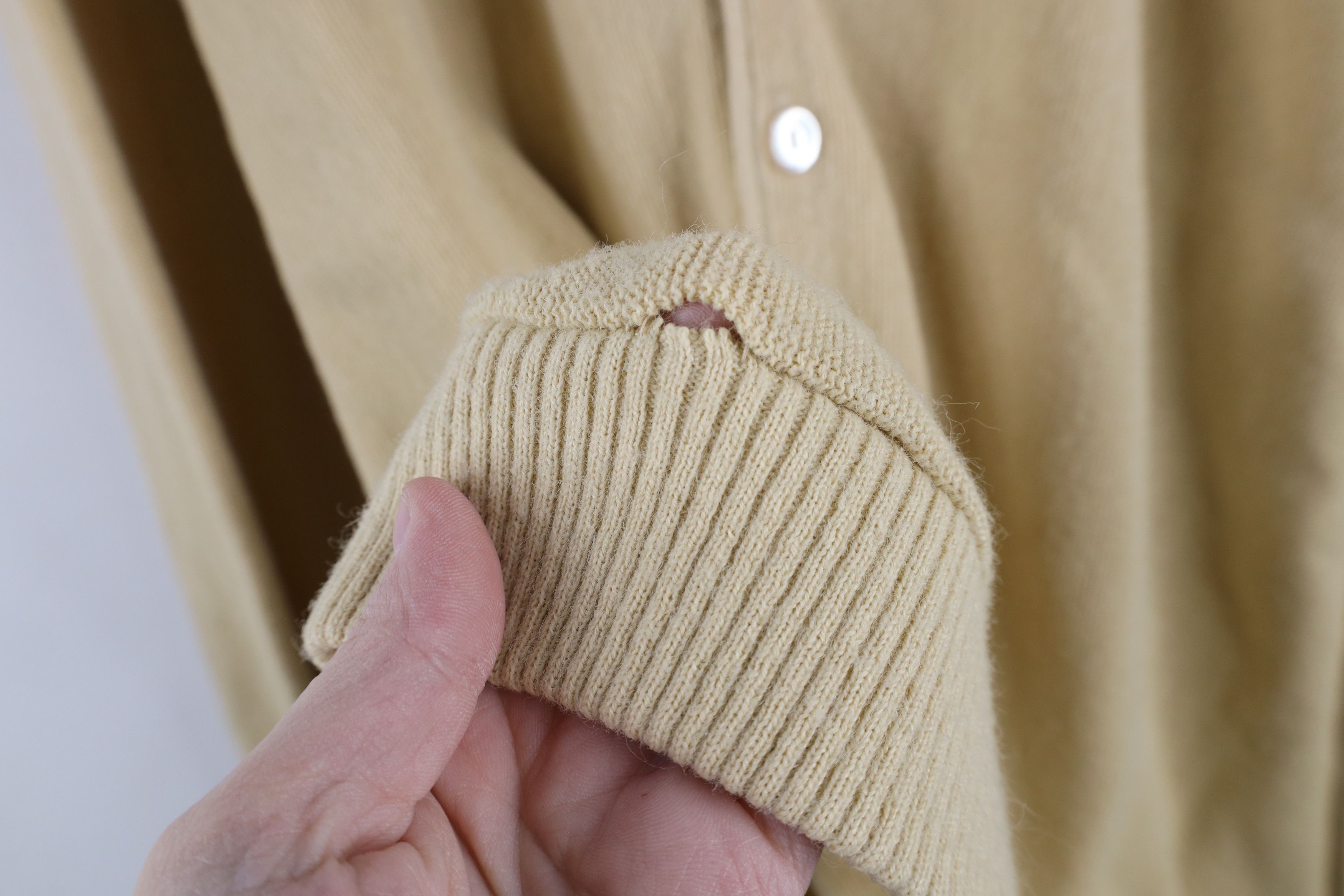 Vintage Vintage 70s Streetwear Blank Knit Cardigan Sweater Beige USA Size US XL / EU 56 / 4 - 6 Thumbnail