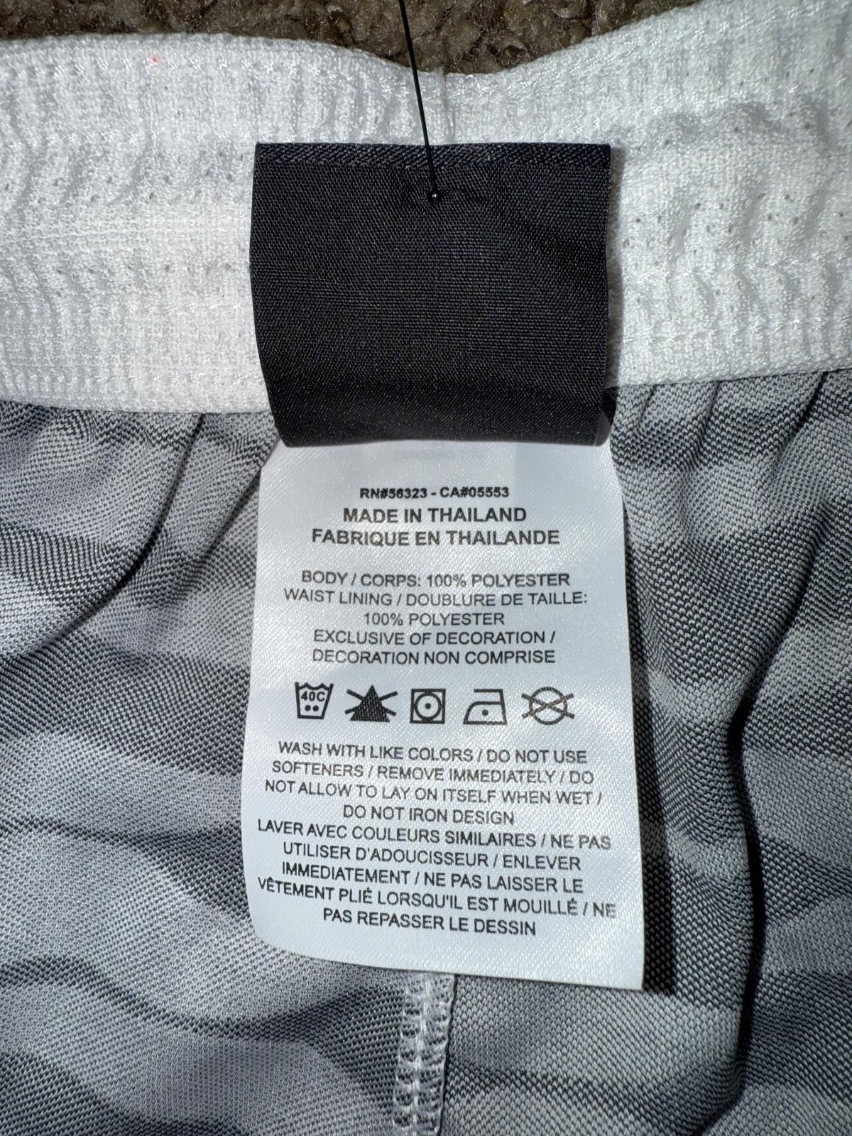 Nike Nike Women’s Dri-FIT Strike Knit Soccer Shorts Sample Size 32" / US 10 / IT 46 - 2 Thumbnail