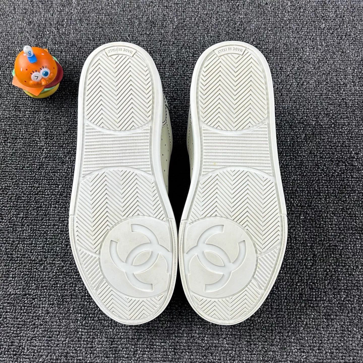 Chanel Chanel White Logo Sneaker 37.5 EU Like New HB5724 Size US 6.5 / IT 36.5 - 6 Thumbnail