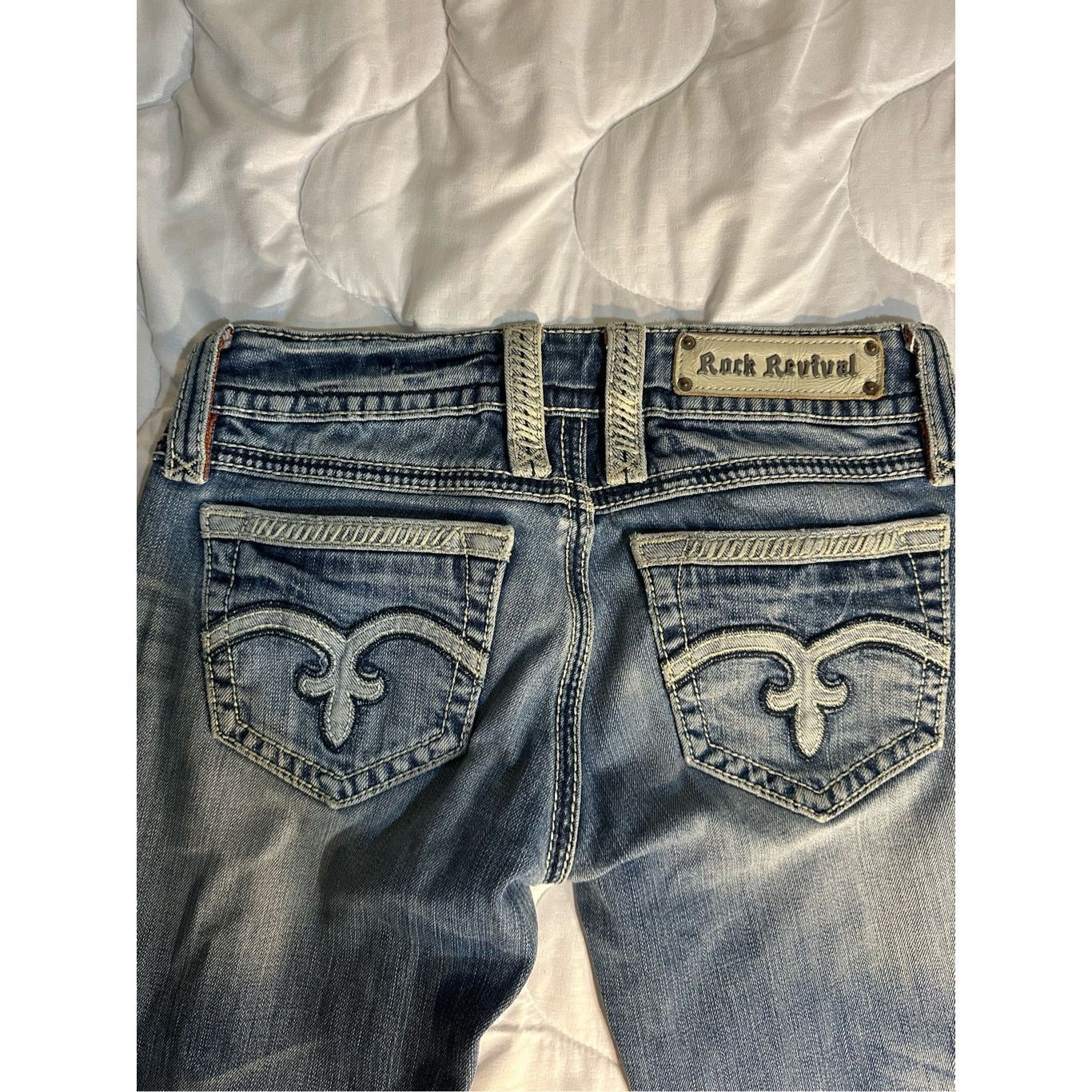 Rock Revival Jeans Size 27 Capri Alanis Inseam 23 Inches
