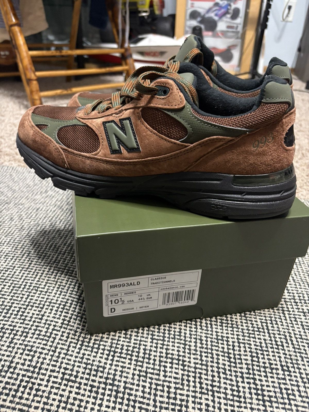 靴 new balance Aime leon dore 993 brown s-l400.jpg