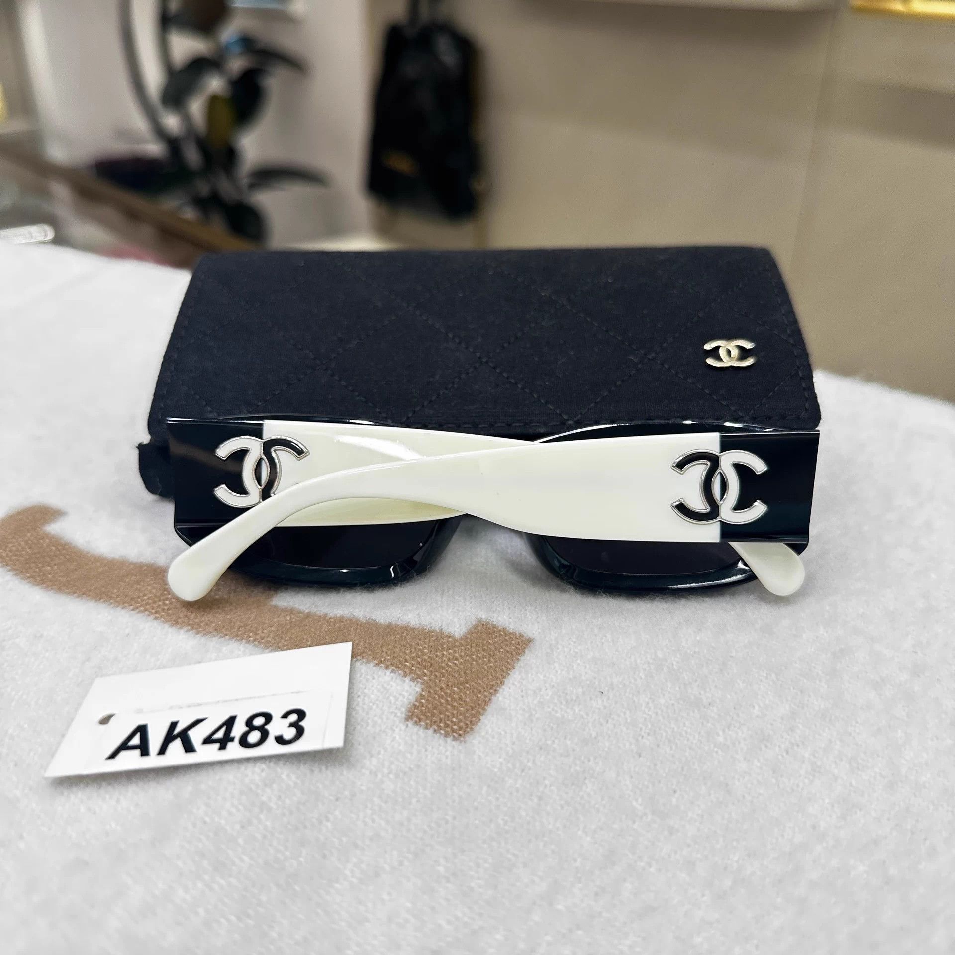 Chanel Chanel Panda Sunglasses Yibo New w/ Case Dust Bag AK483 Size ONE SIZE - 5 Thumbnail