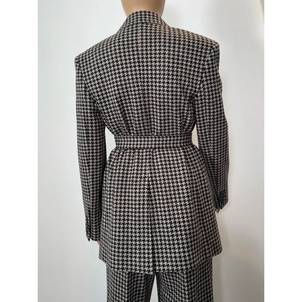 Max Mara Suit, Max Mara Size 36" / US 14 / IT 50 - 6 Thumbnail
