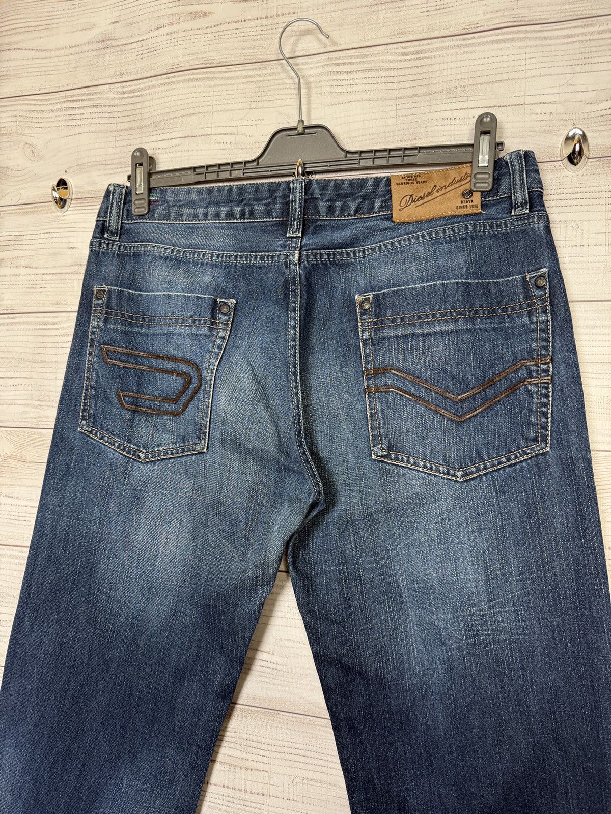 Diesel Vintage Diesel Jeans Big Logo Denim Pants Japanese Size US 34 / EU 50 - 4 Thumbnail